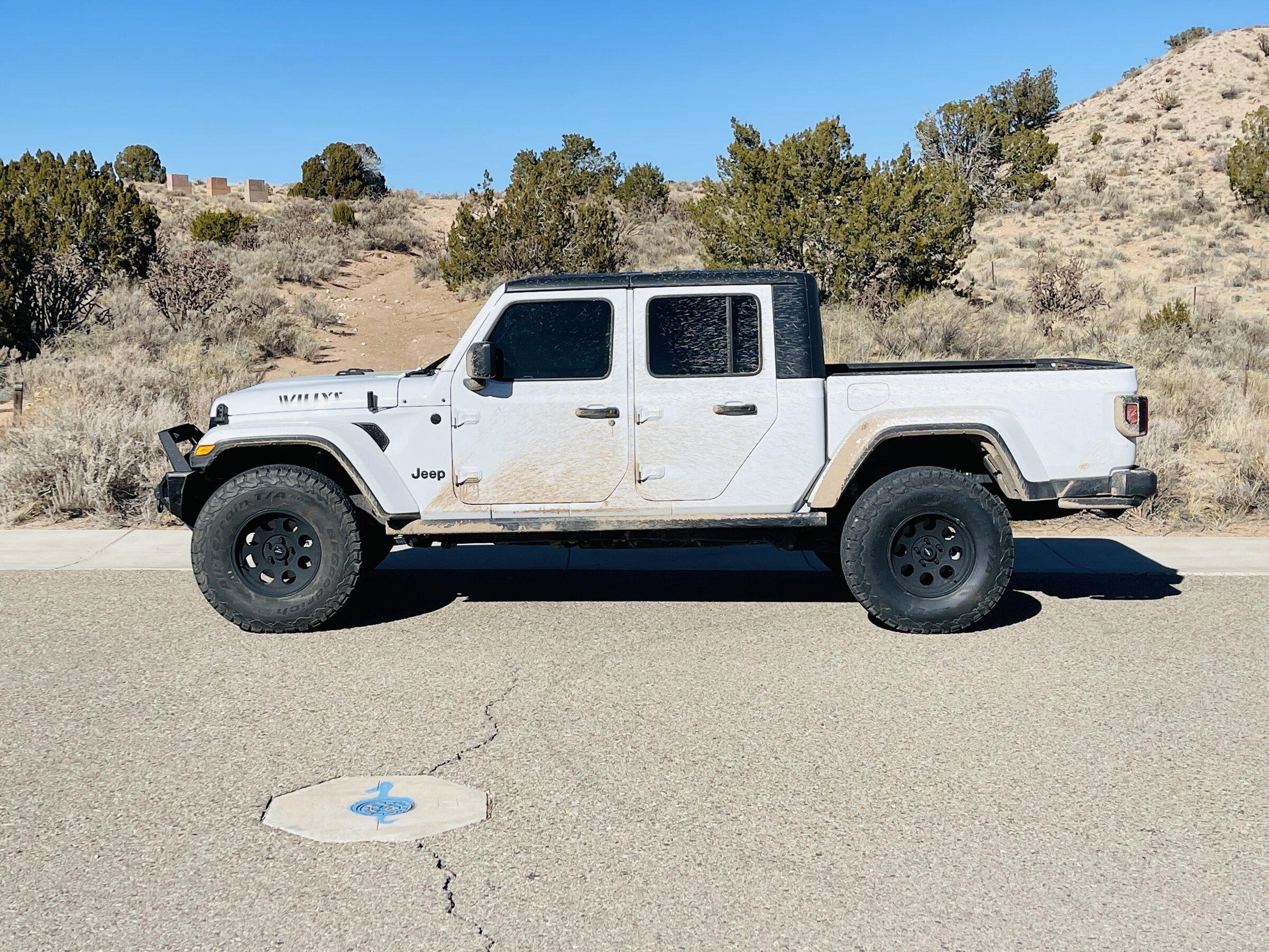 Jeep Gladiator ‘21 Diesel w/ Mopar 2” lift. Bad Front Rake. 26D40655-4580-4EB6-BBC9-9EA33DD8D0D7