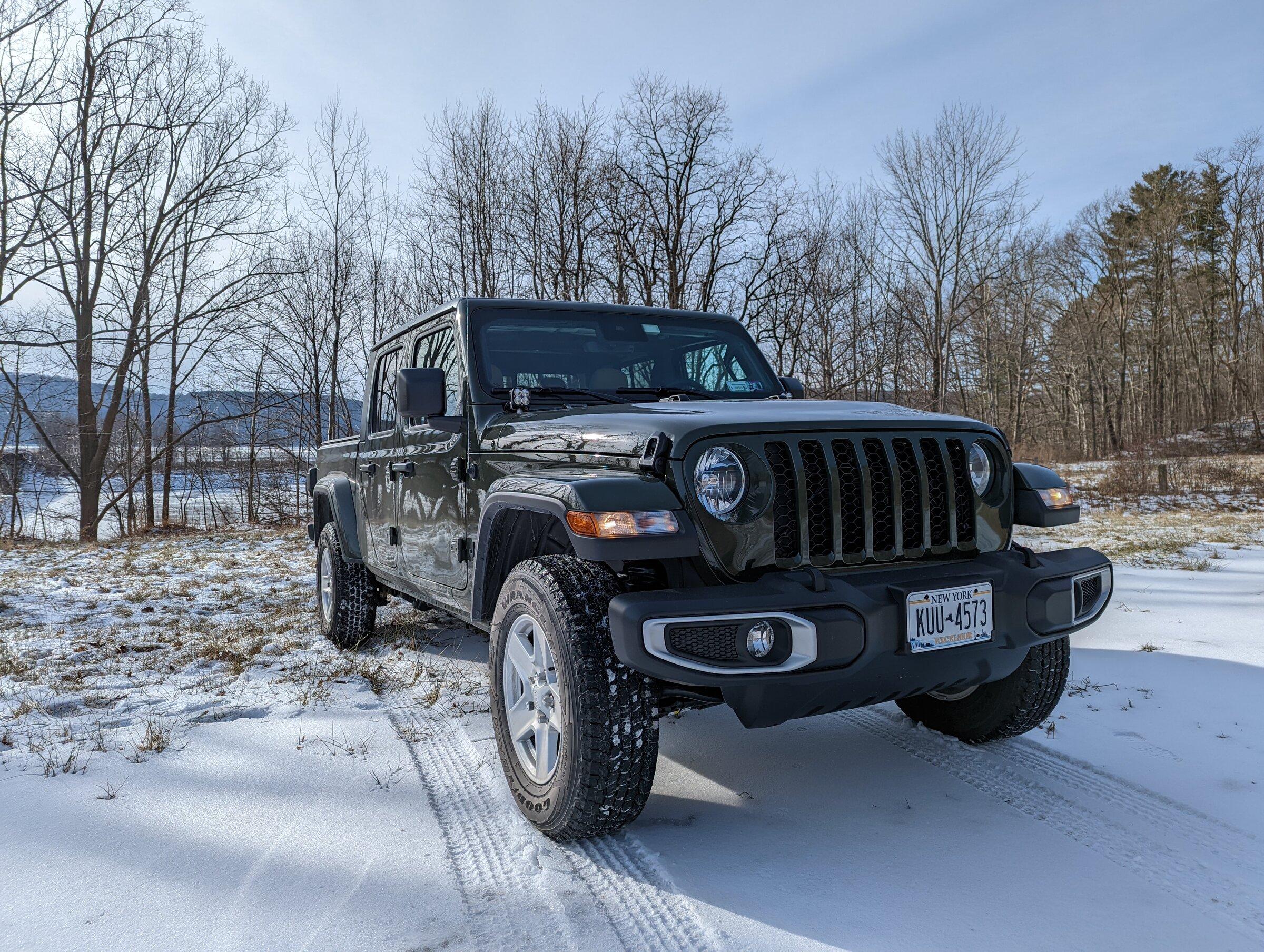 Jeep Gladiator Gladiator Glamour Shots PXL_20220116_183100570