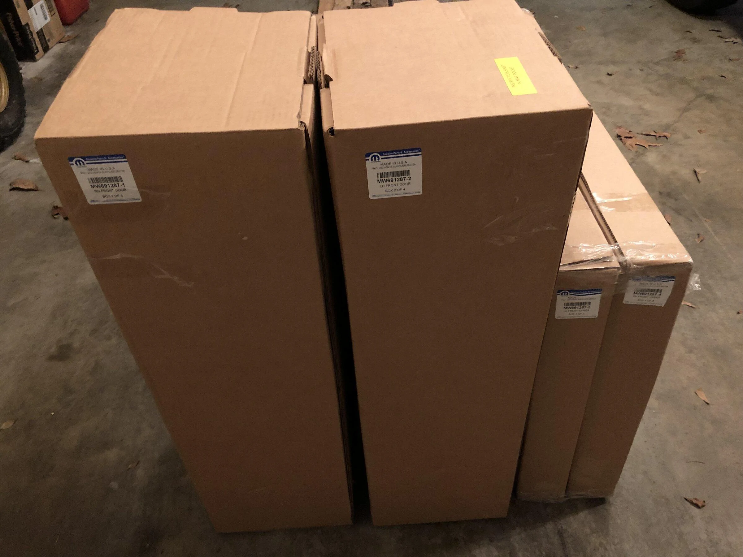 Jeep Gladiator OEM factory half doors with uppers 766BC467-3394-4535-8232-3B8CF39F9BEA