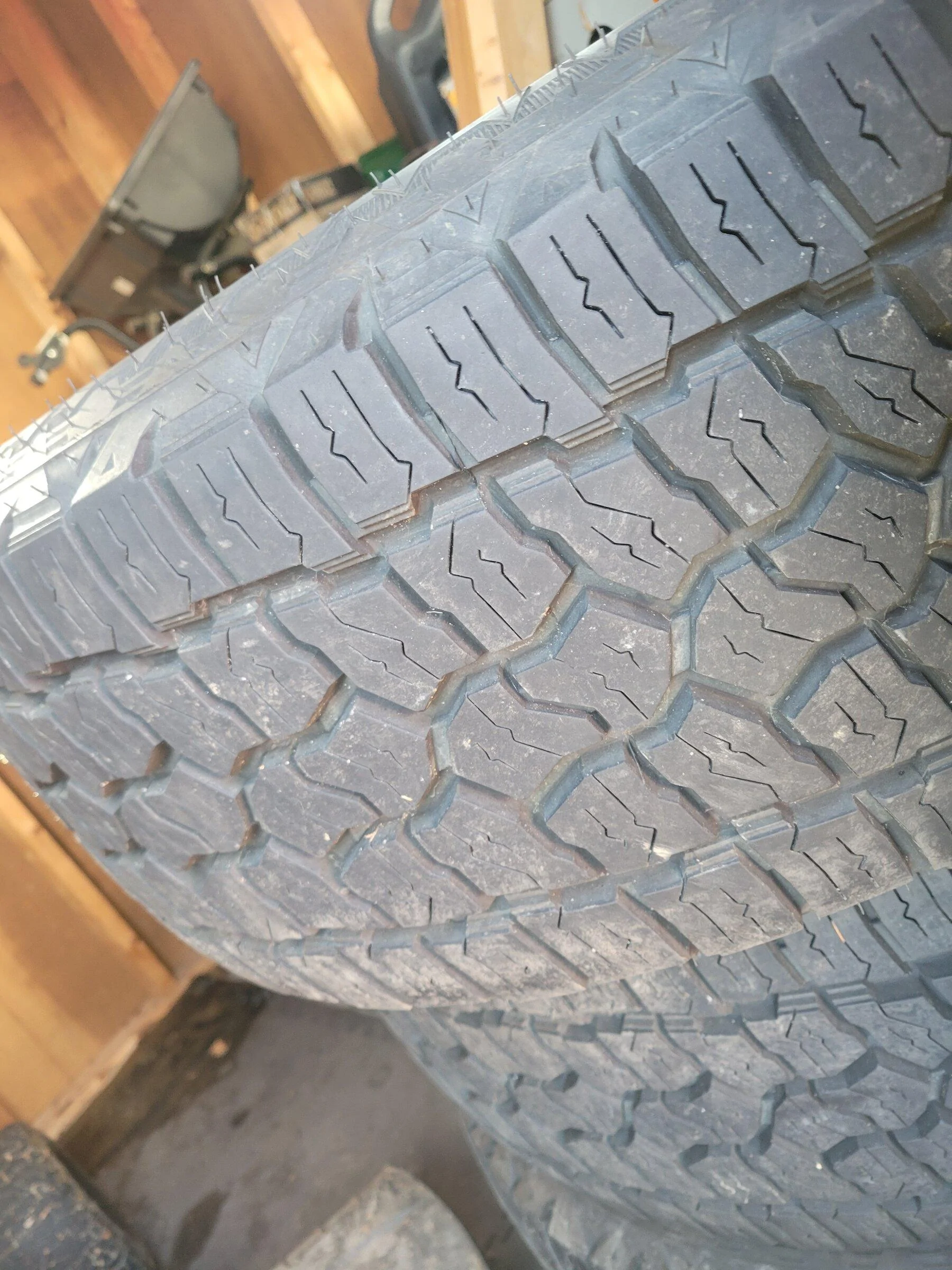 Jeep Gladiator Milestar Patagonia A/T 35x12.50x17 5ea - $200 20220114_124618