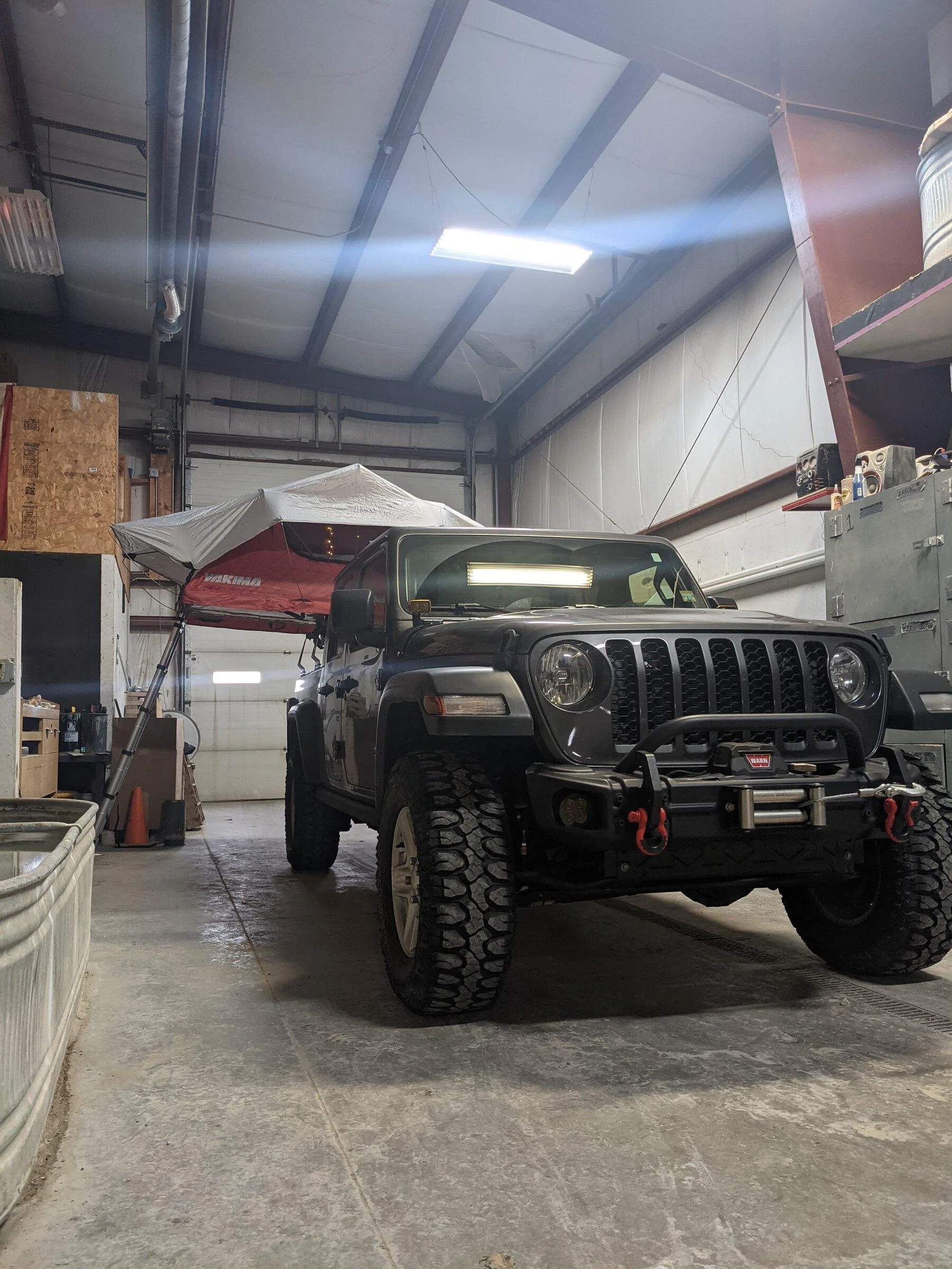 Jeep Gladiator So why do people like roof top tents PXL_20211113_165847749