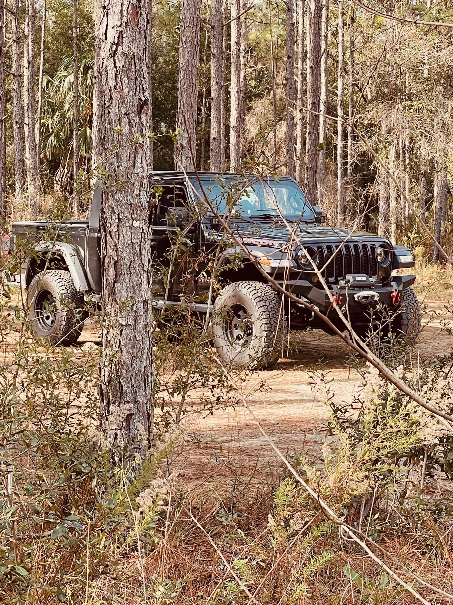 Jeep Gladiator Request: 35s with a Lift? IMG_2888
