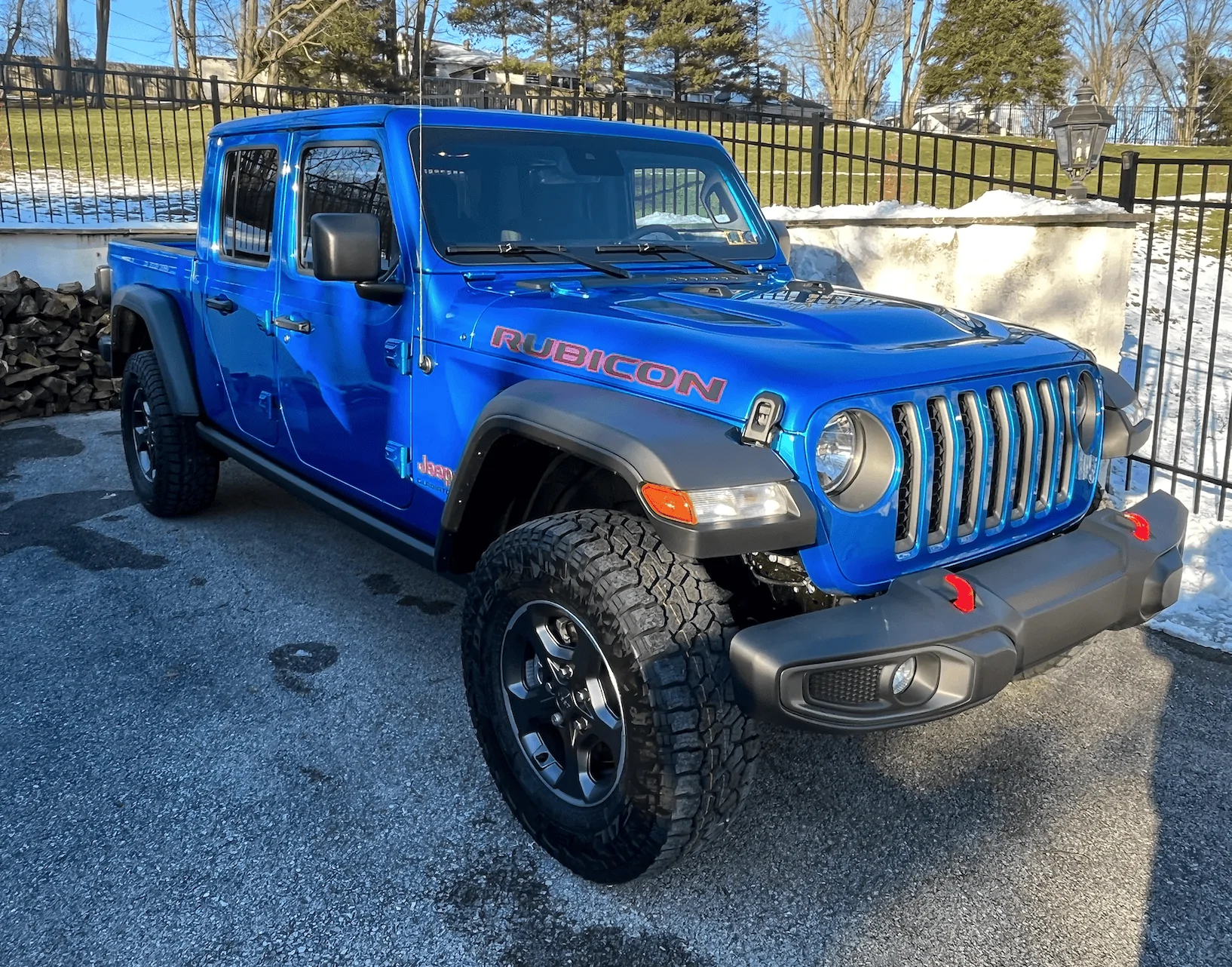 Jeep Gladiator Help with Tires Please. 1642469088238