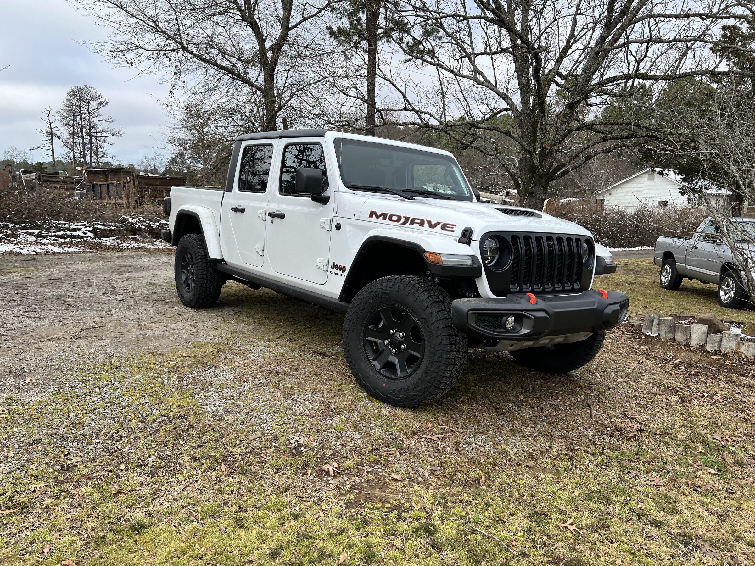 Jeep Gladiator MOJAVE Edition Gladiator JT Club 60922529-21ED-4DB7-BA8A-63B9ED672D55