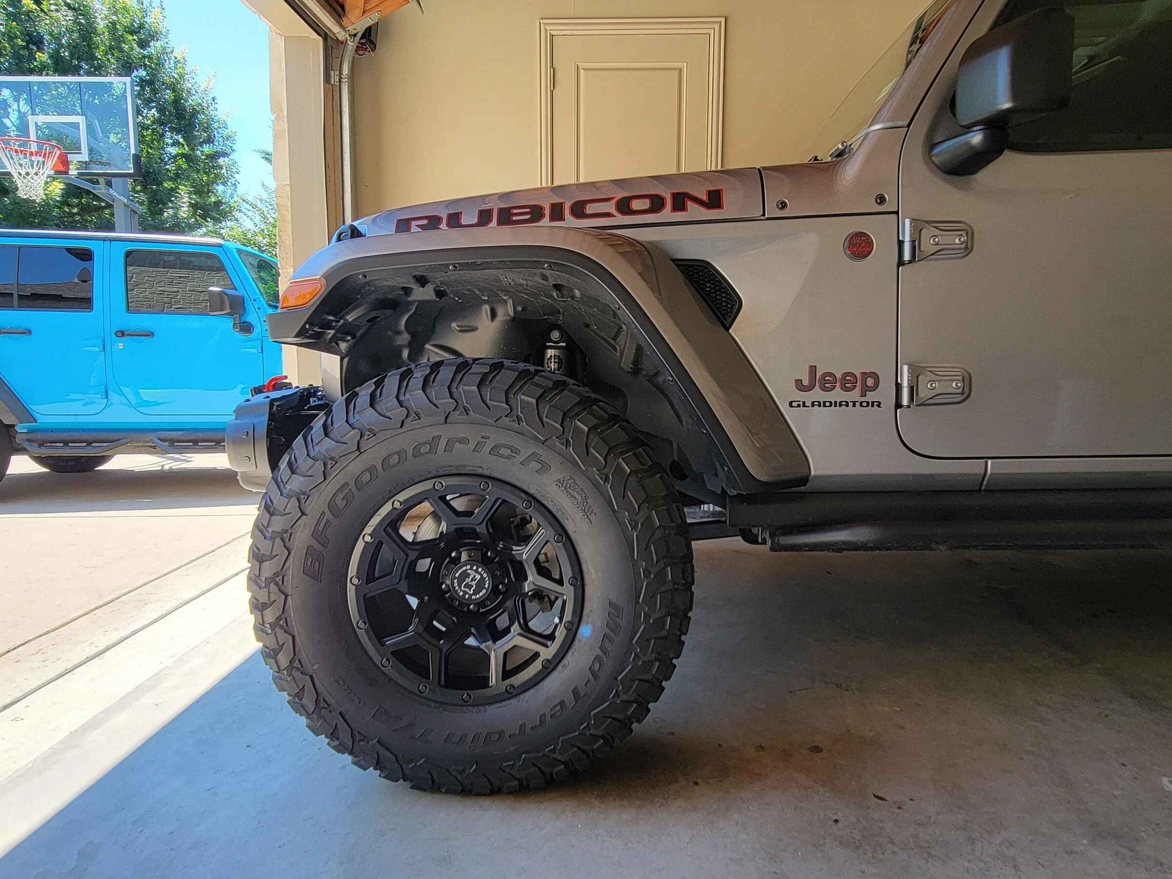 Jeep Gladiator Help with Tires Please. 20210616_115925