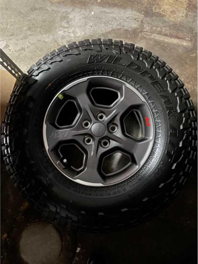 Jeep Gladiator Rubicon Wheel / Falken Tire - Just 1 - Need a Spare? NEW wheel