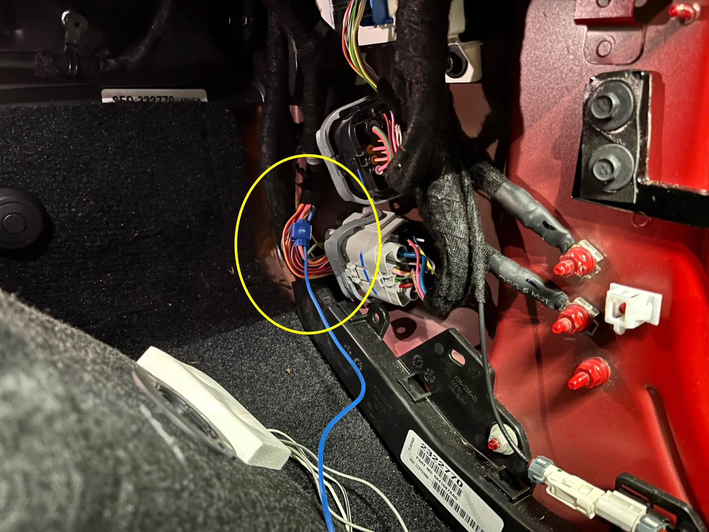 Jeep Gladiator Good source for amp remote turn on signal. Gladiator remote wir