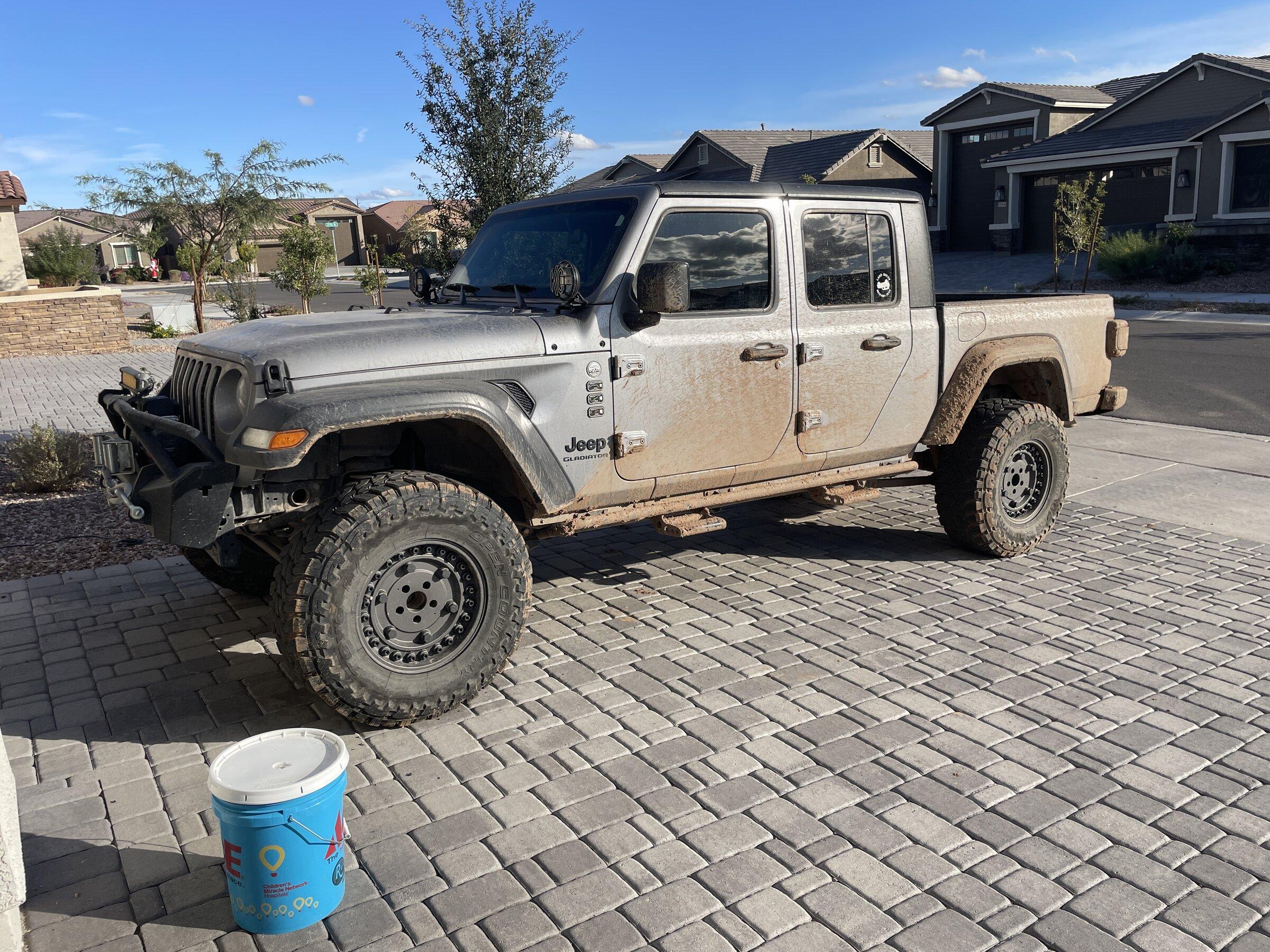 Jeep Gladiator Request: 35s with a Lift? IMG_7710.JPG