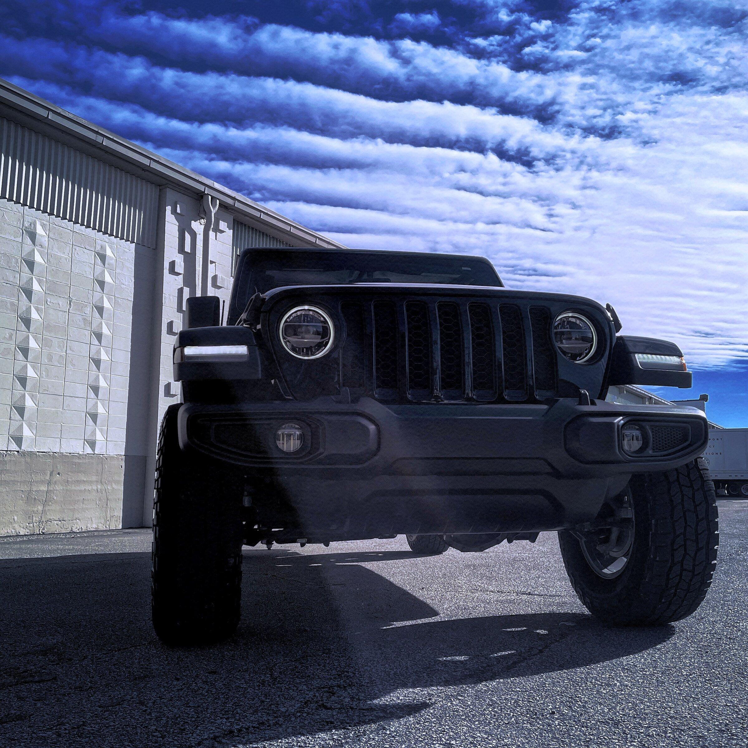 Jeep Gladiator Gladiator Glamour Shots 0E0B1CF6-A05C-4800-91F7-C747282C818D