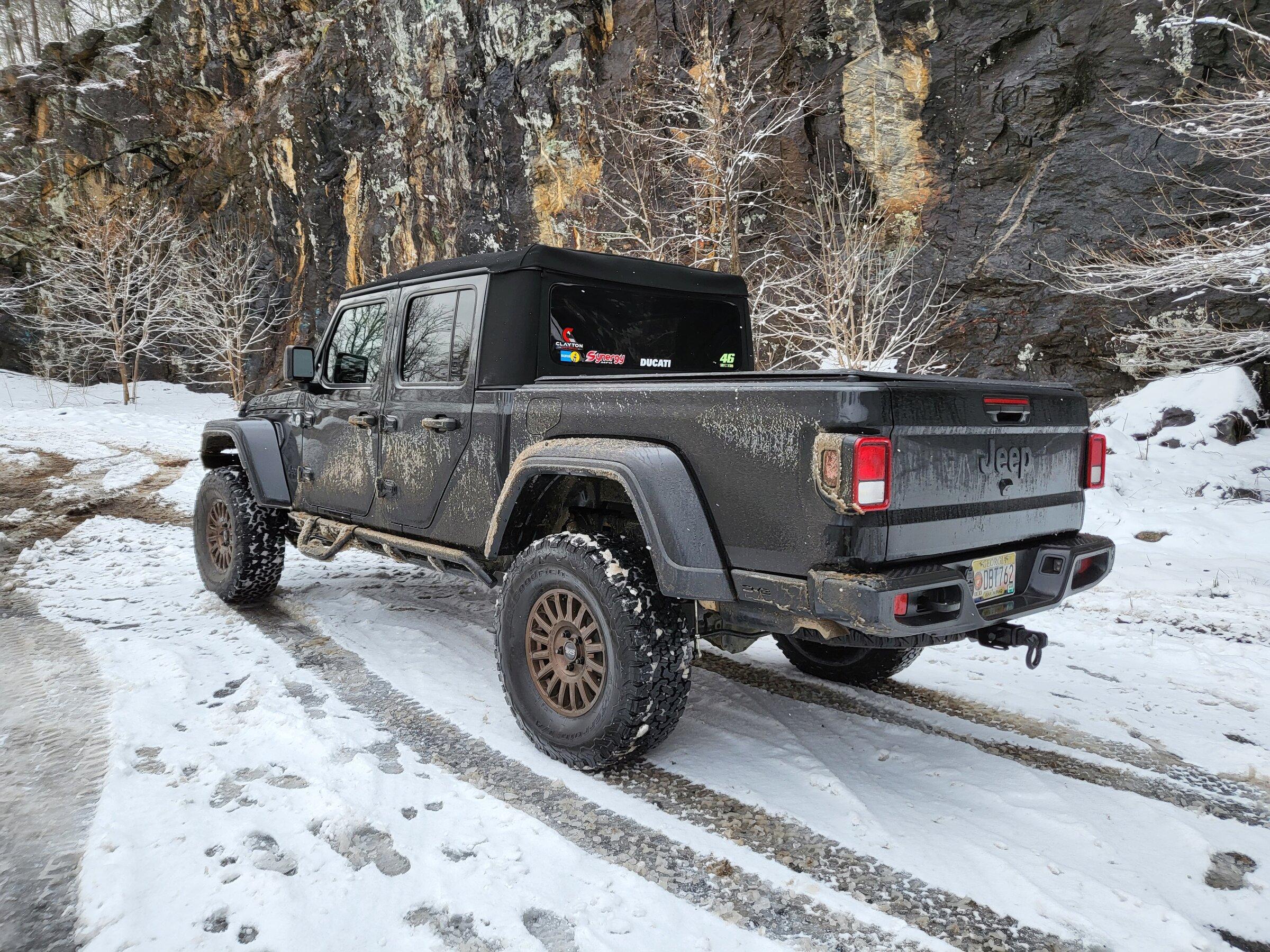 Jeep Gladiator Request: 35s with a Lift? 20220116_160206(0)