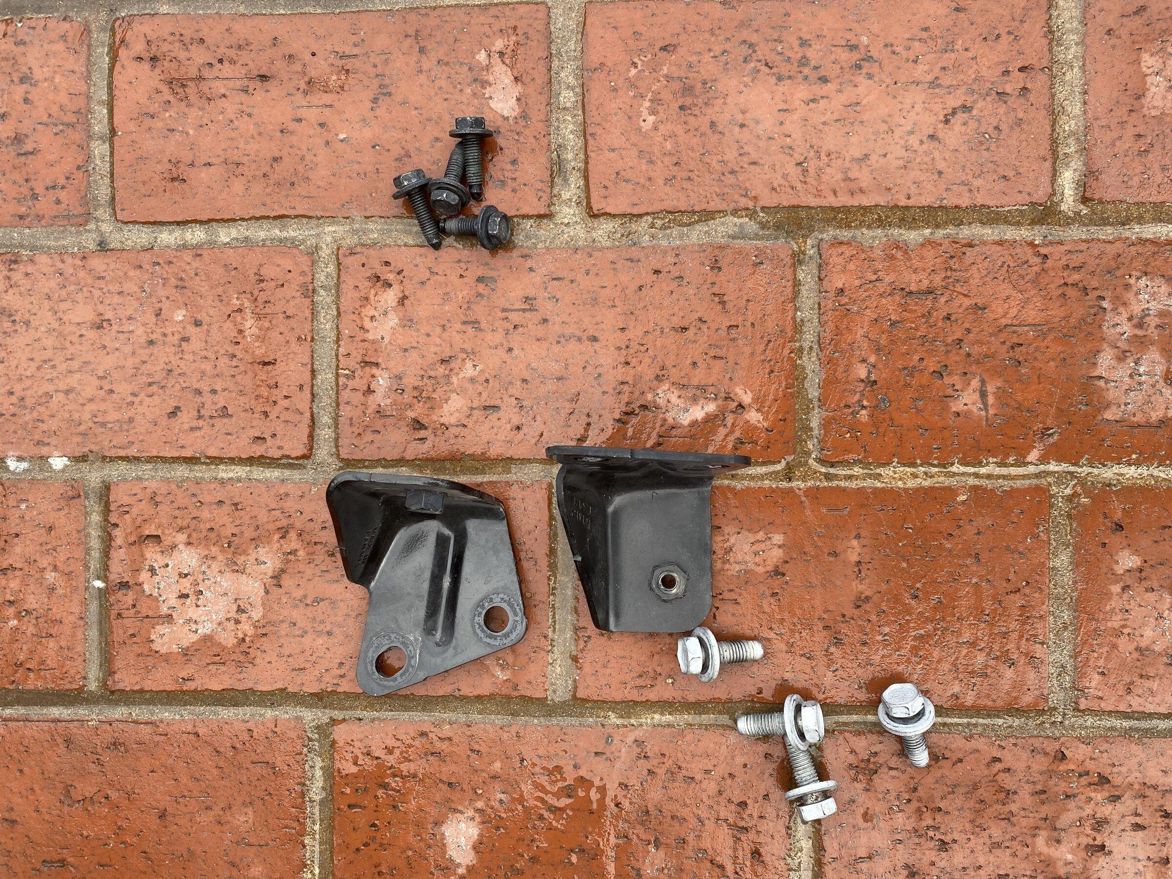 Jeep Gladiator Rubicon plastic bumper and front steel skid plate (Orange County, CA), pickup only IMG_1264.JPG