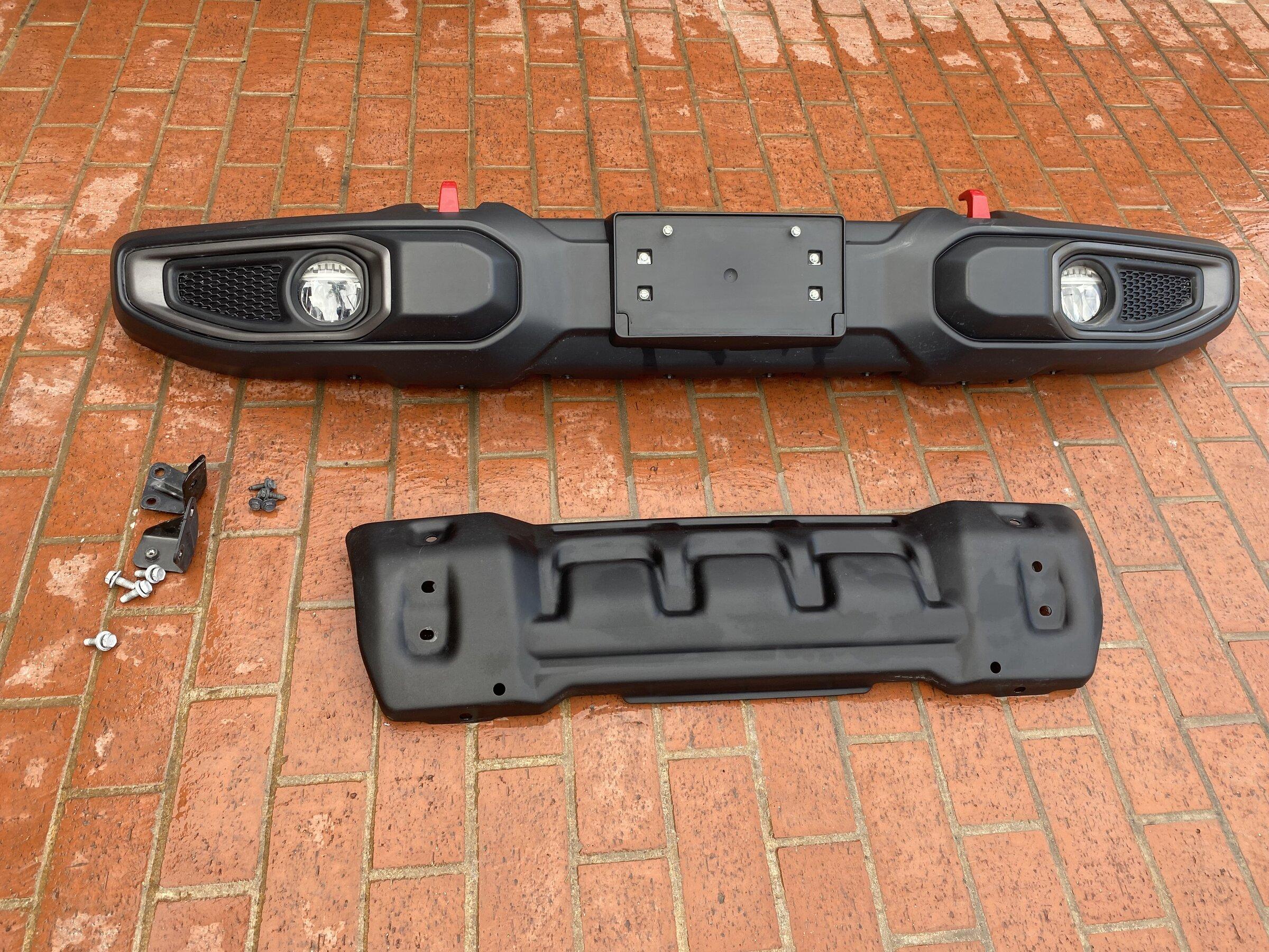 Jeep Gladiator Rubicon plastic bumper and front steel skid plate (Orange County, CA), pickup only IMG_1265.JPG