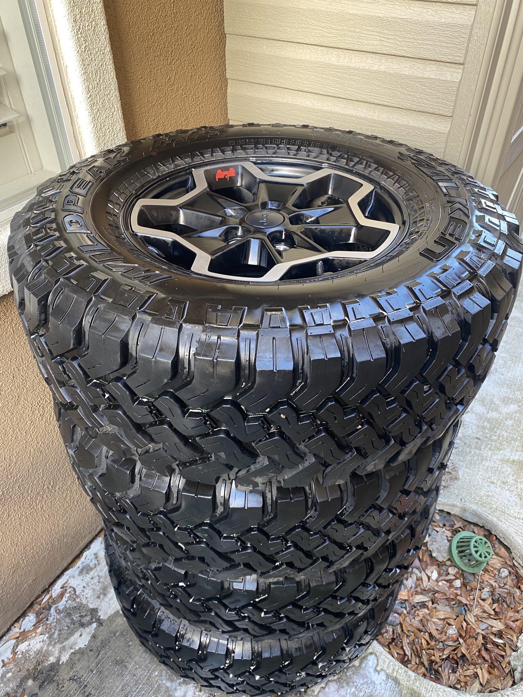 Jeep Gladiator Rubicon Wheels and Falken Wildpeak M/T tires - $750 (Orange County, CA) pickup only IMG_1249.JPG
