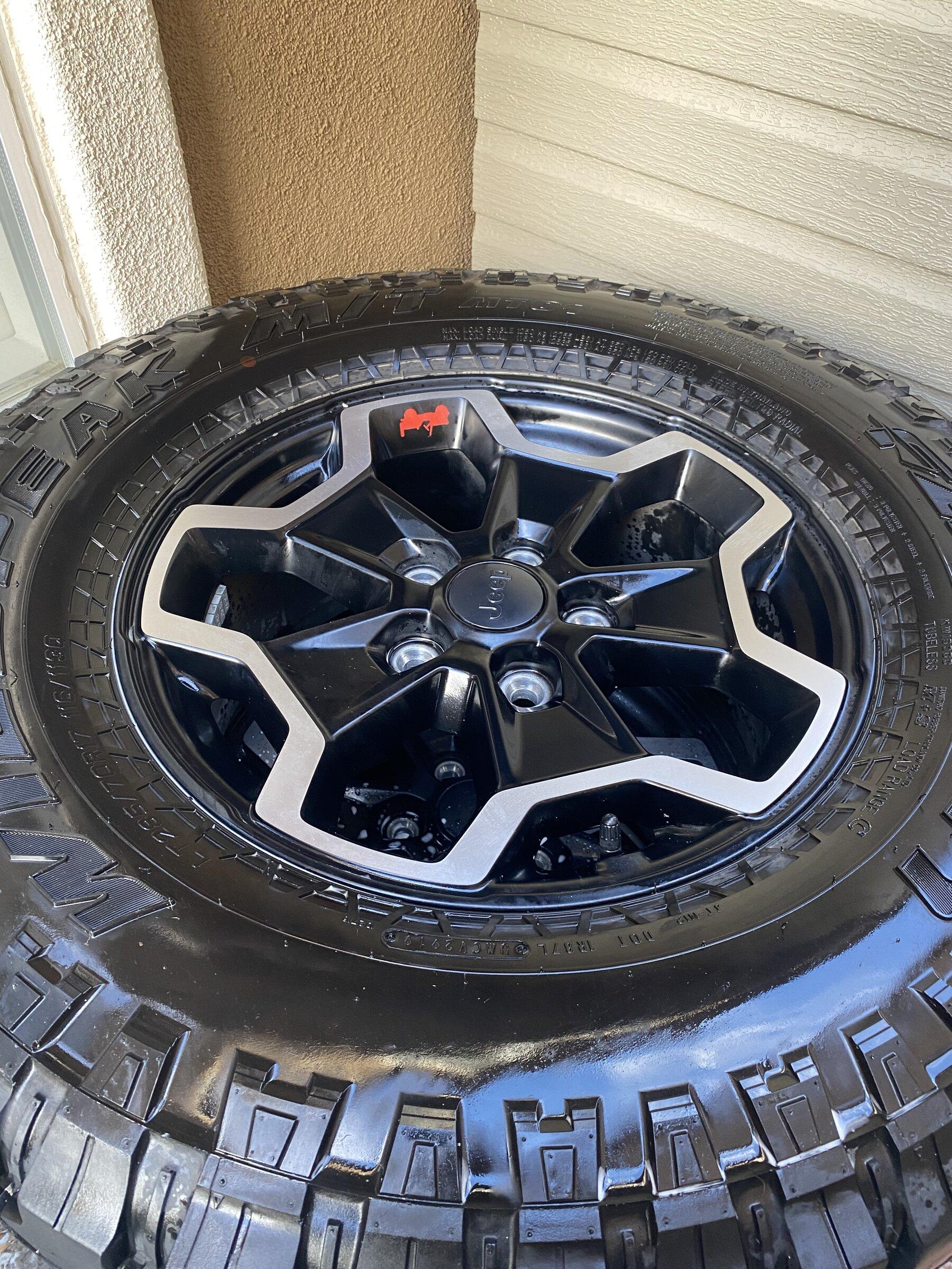 Jeep Gladiator Rubicon Wheels and Falken Wildpeak M/T tires - $750 (Orange County, CA) pickup only IMG_1250.JPG