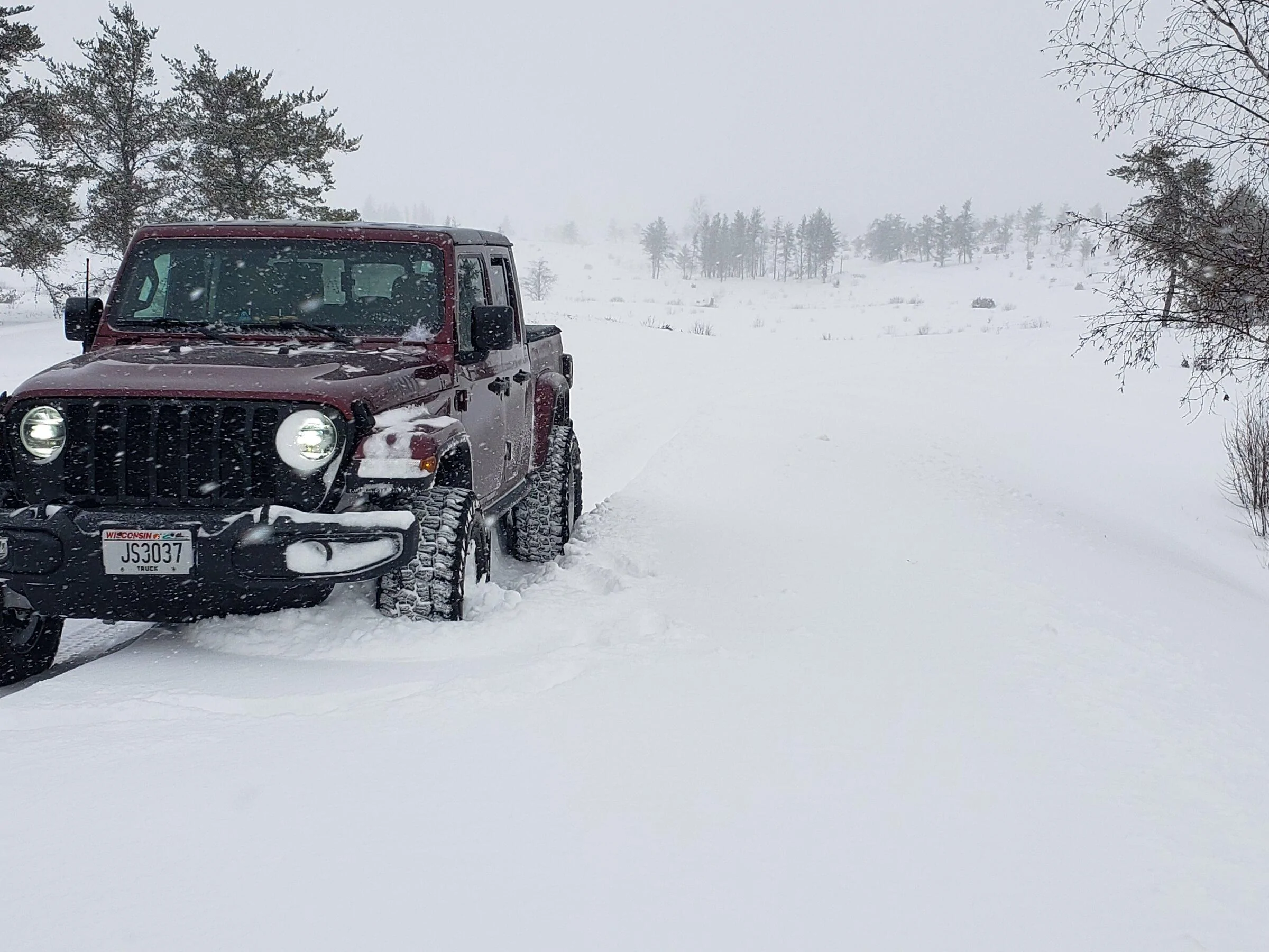 Jeep Gladiator Let's see those winter wheeling shots! ? 20220105_102930