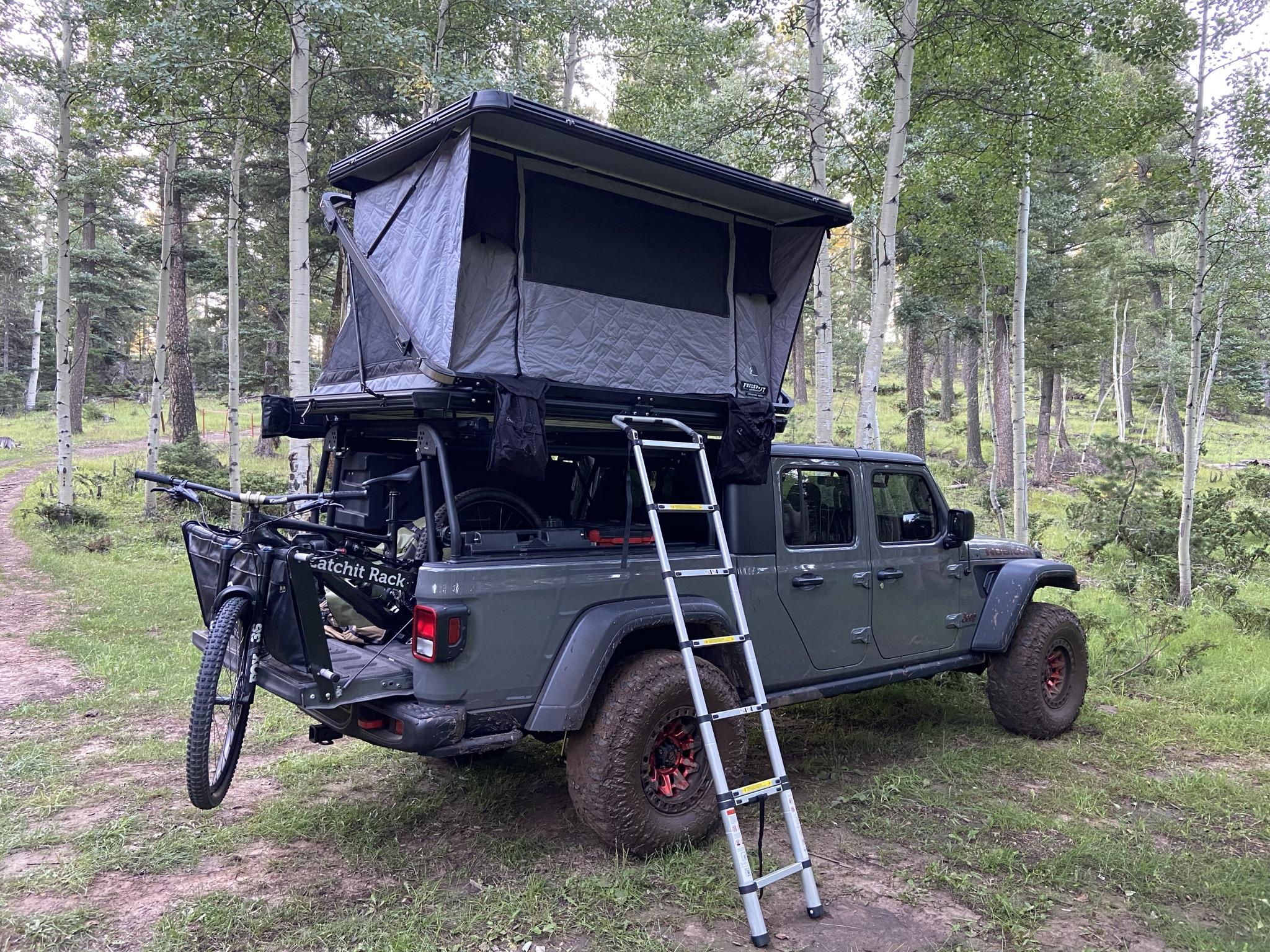 Jeep Gladiator Leitner Rack with FSR Evo Tent 927076B0-4A68-4730-B8CC-2D575E3C1E57