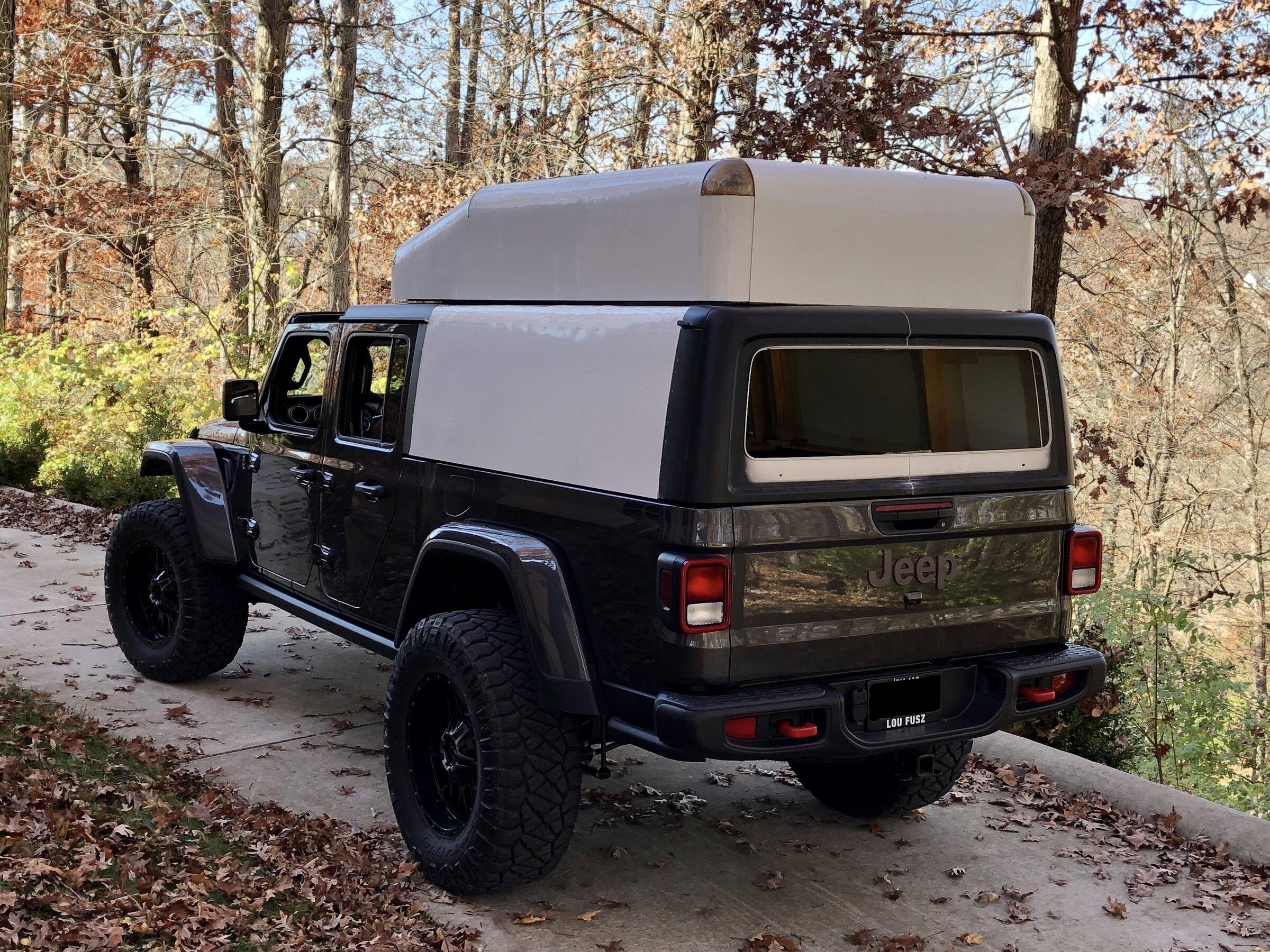 Jeep Gladiator Bed Rack and Roof Top Tents IMG_5658 2.JPG