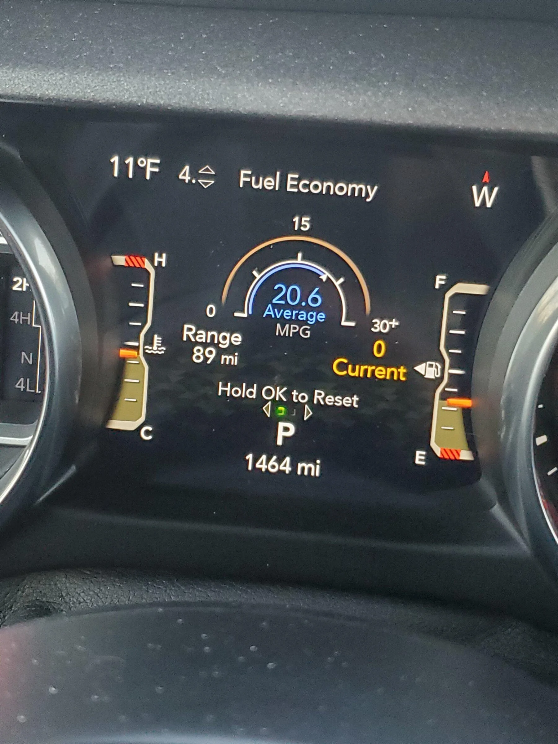 Jeep Gladiator Where is the instant MPG display setting? 20220120_080744