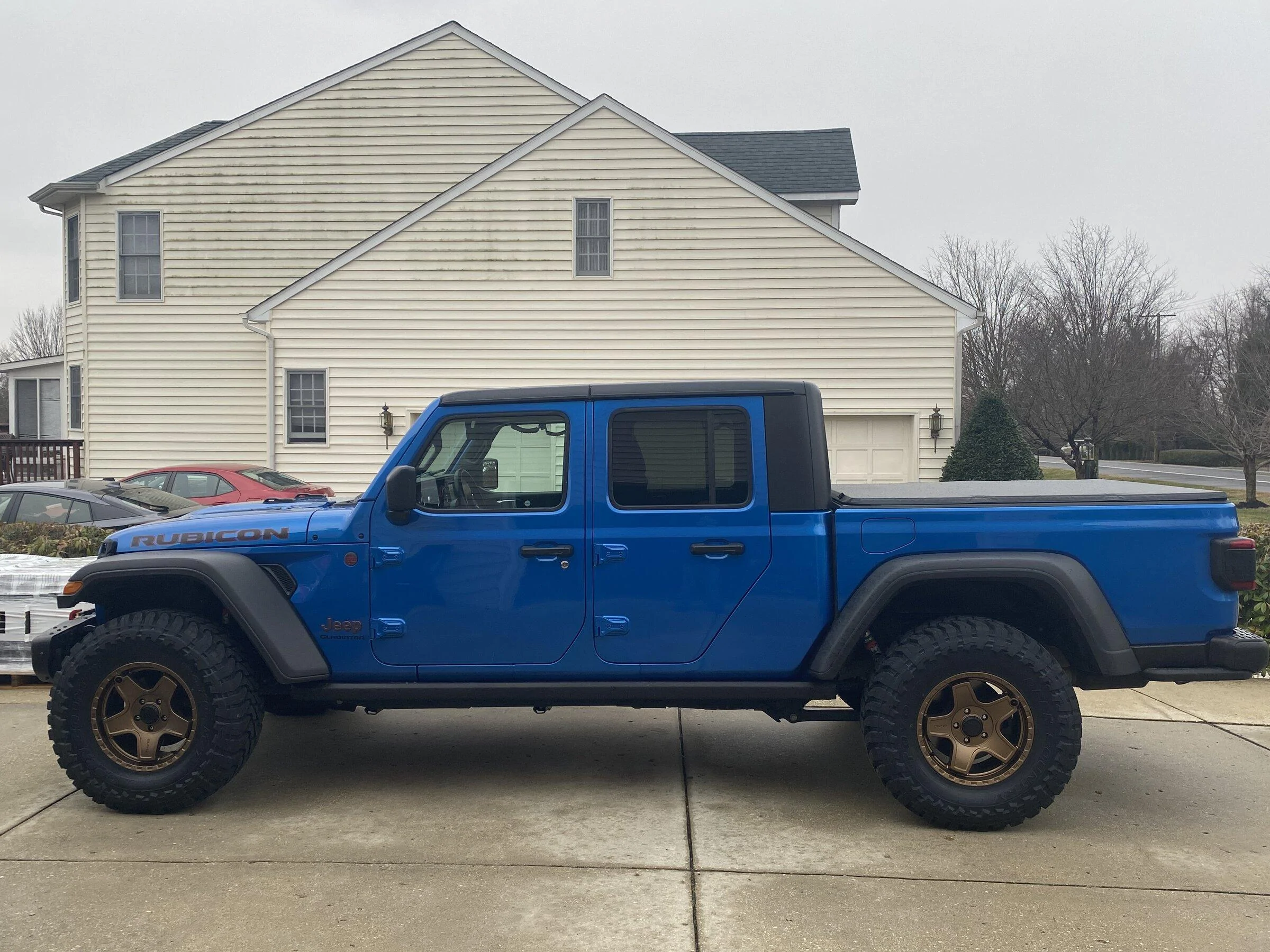Jeep Gladiator HYDRO BLUE PEARL Gladiator JT Club 273175BE-9576-4A5C-8E72-FDACCCF0CEB1