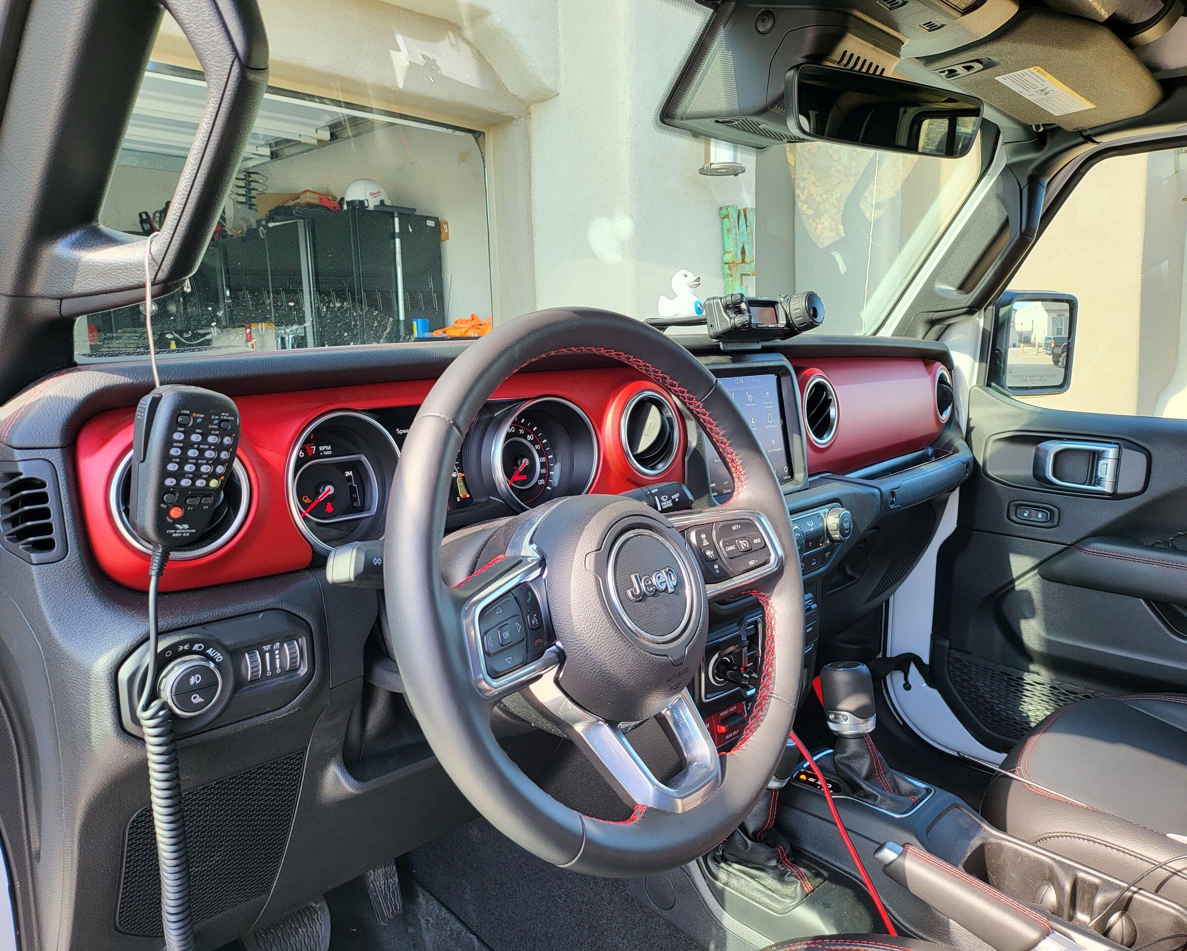 Jeep Gladiator Convince me to get a GMRS radio 20220120_123613