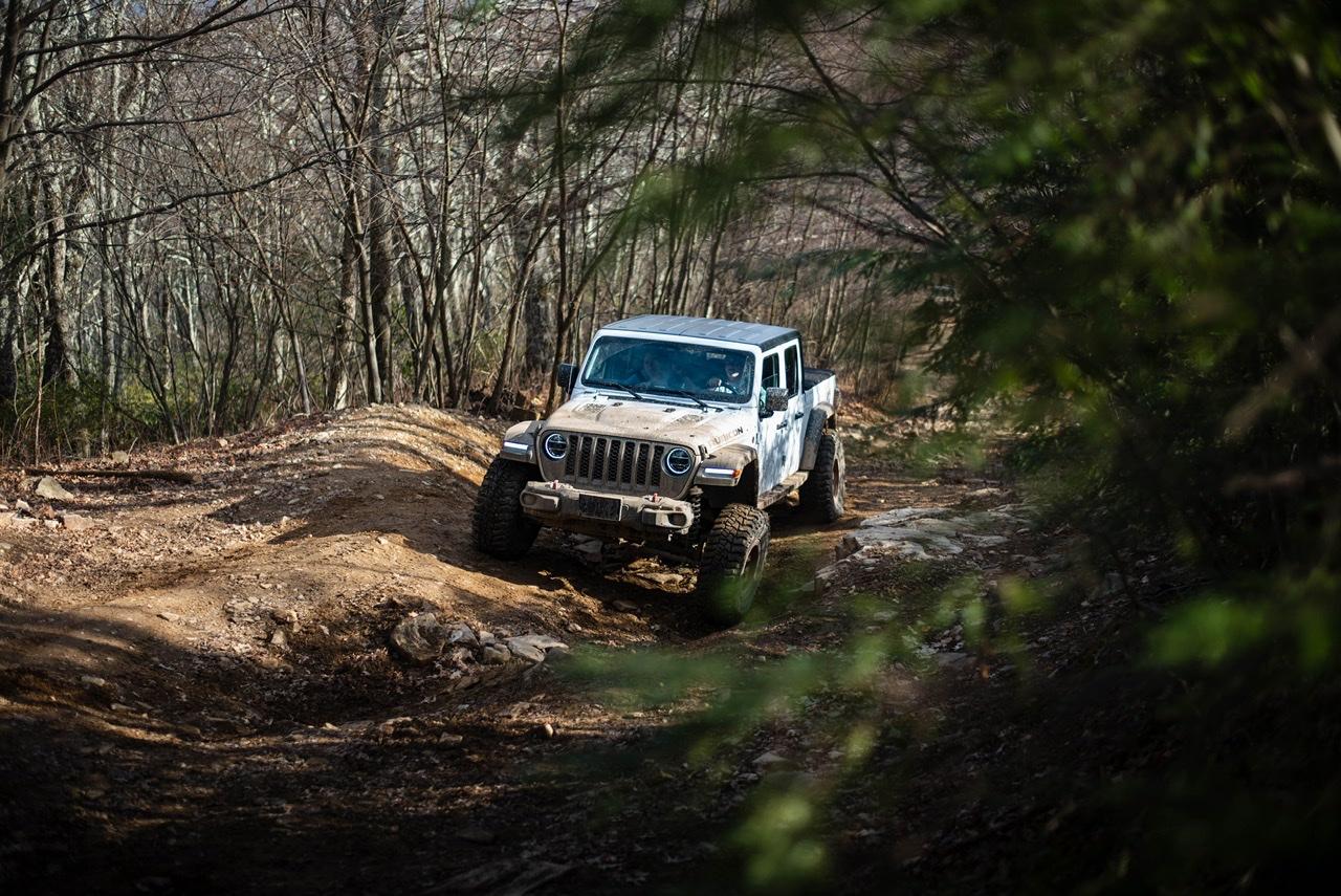 Jeep Gladiator Thinking of purchasing a Diesel Gladiator Rubicon Fully Loaded B062FA12-AB23-4D06-9729-5780D583E72D