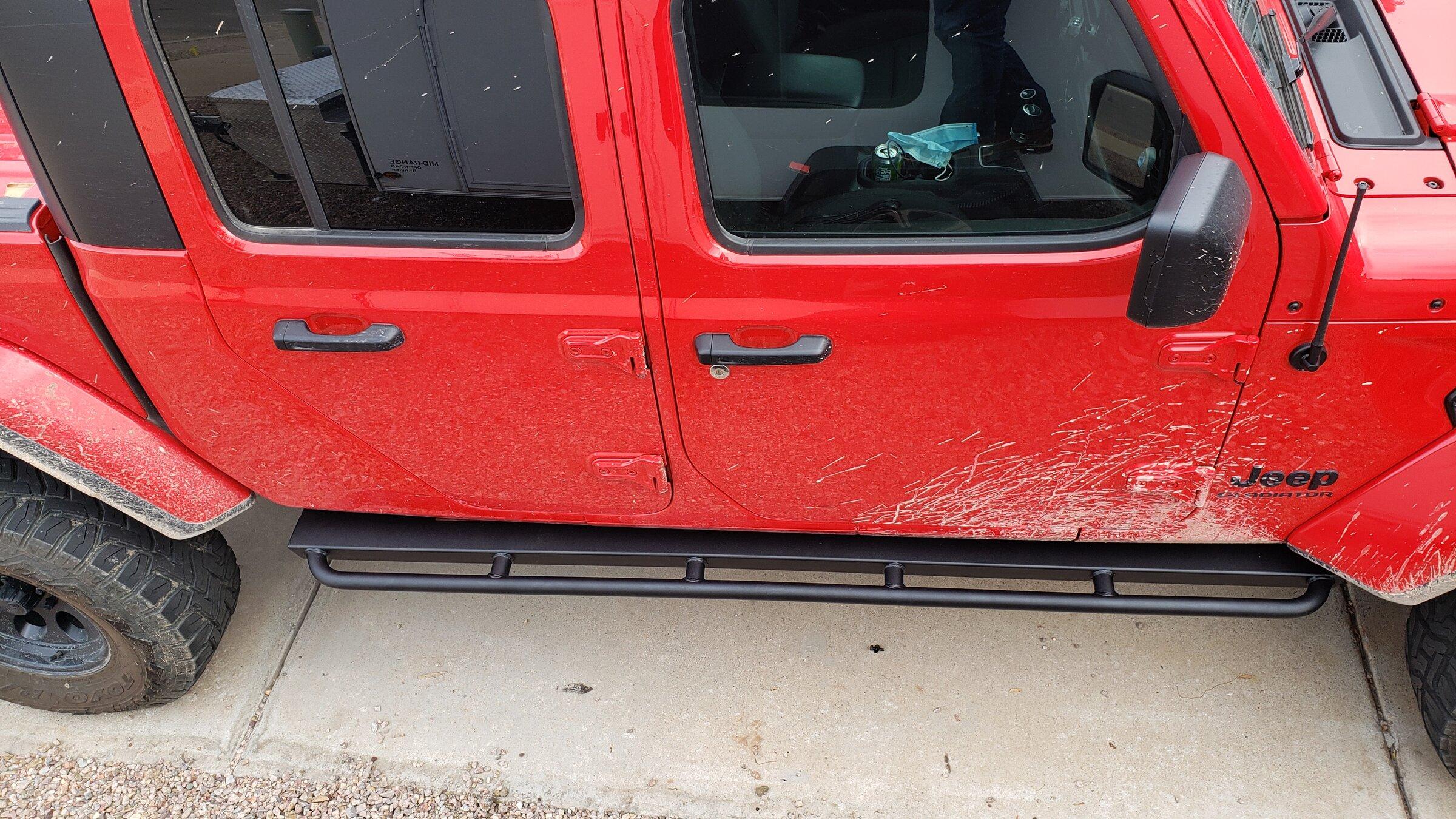 Jeep Gladiator Body Armor rock crawler side steps 20220108_125646