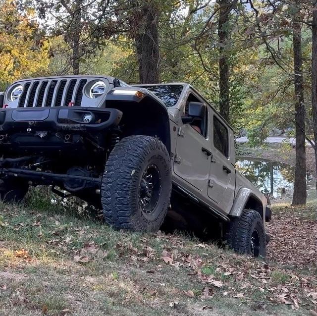 Jeep Gladiator Show me your Gladiators on 40's. 6E0B73D9-13F4-464B-A572-22B2923527B2