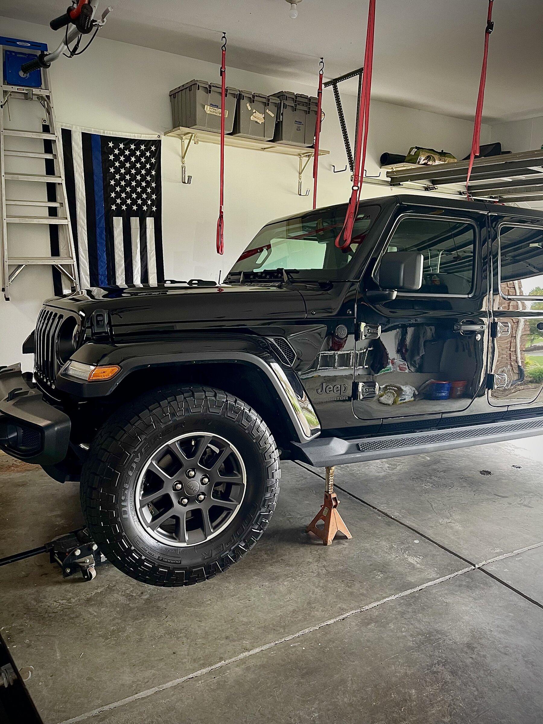 Jeep Gladiator Show Me Your Jeep Garage! 58560D52-C244-407A-8672-E6ED588C65F9