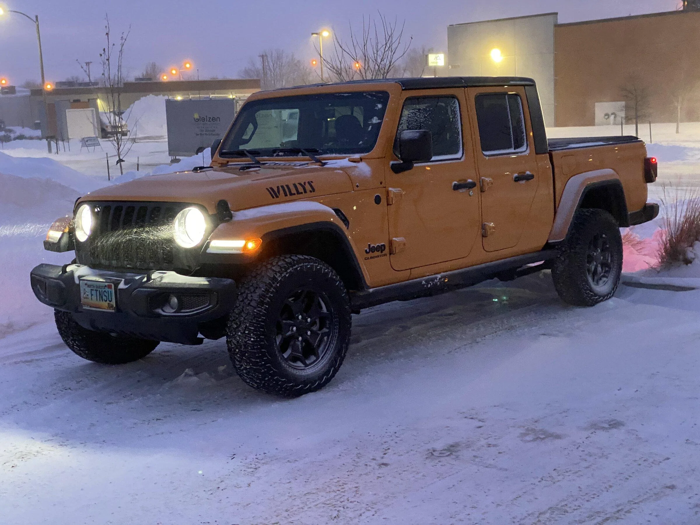 Jeep Gladiator WILLYS Edition Gladiator JT Club D52D7F09-CDE1-404D-8D1E-9BA4DF85D574