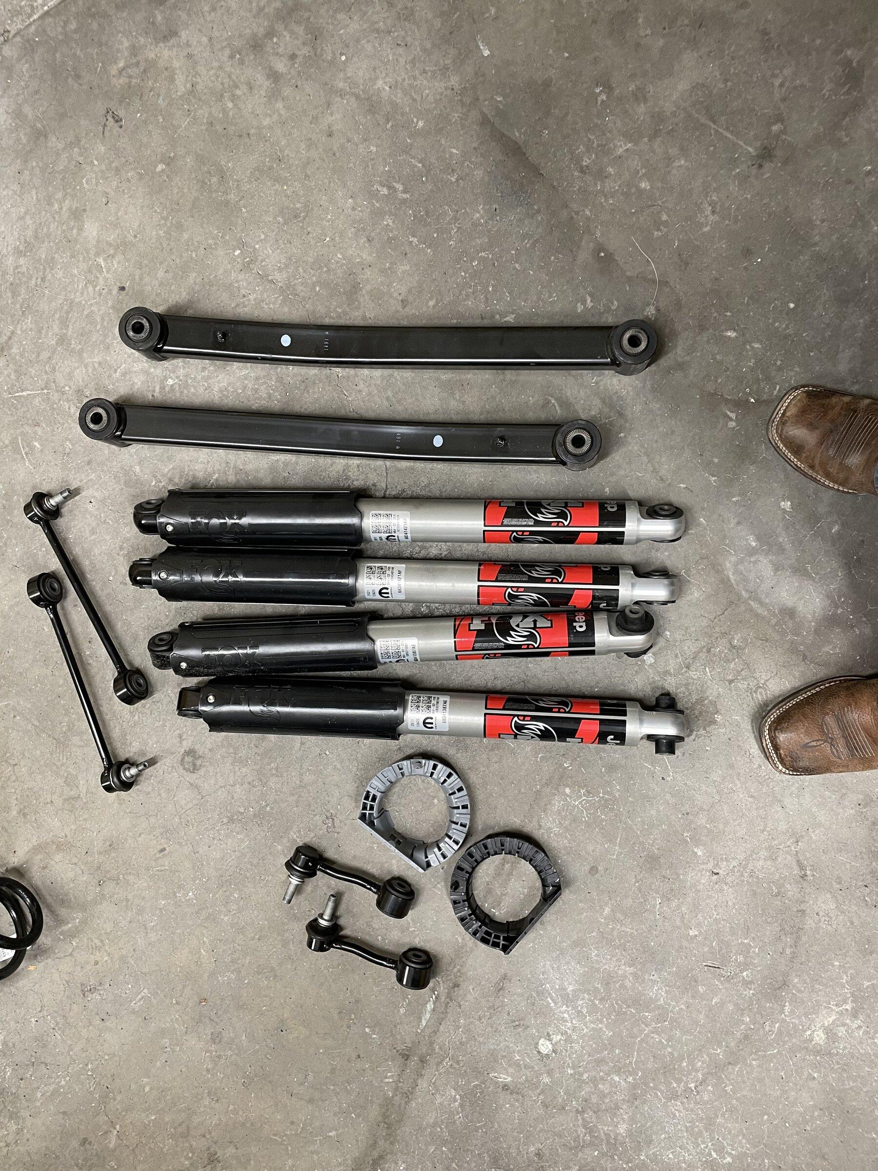 Jeep Gladiator JTRD Takeoffs - Las Vegas - $300 3F1319BF-4A54-4C84-9E06-8DD4783810D8
