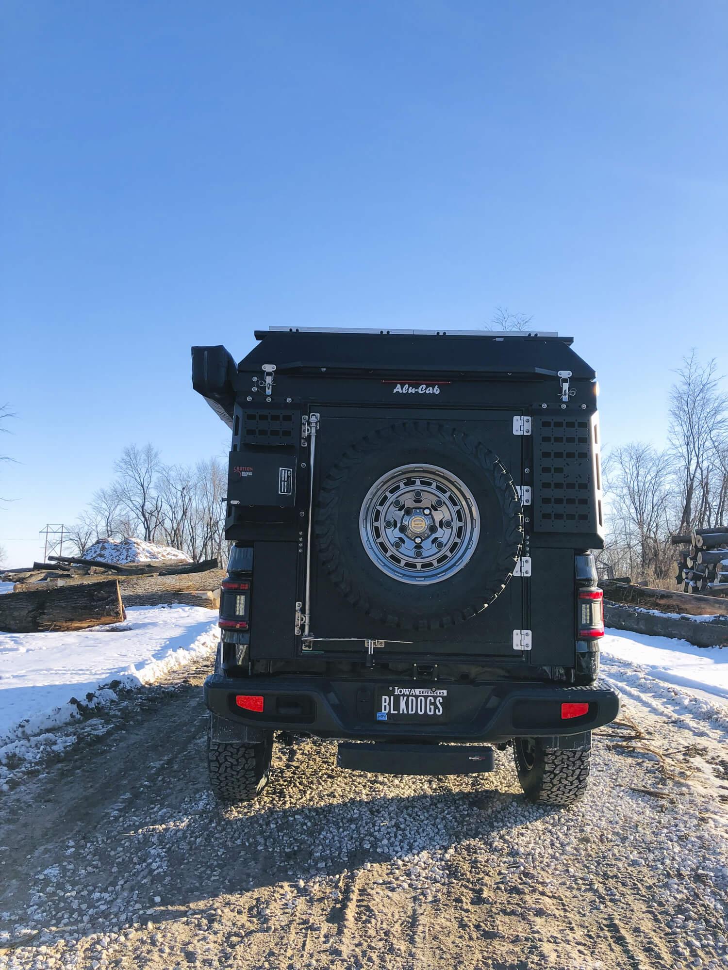 Jeep Gladiator Alu-Cab Canopy Camper IMG_3841