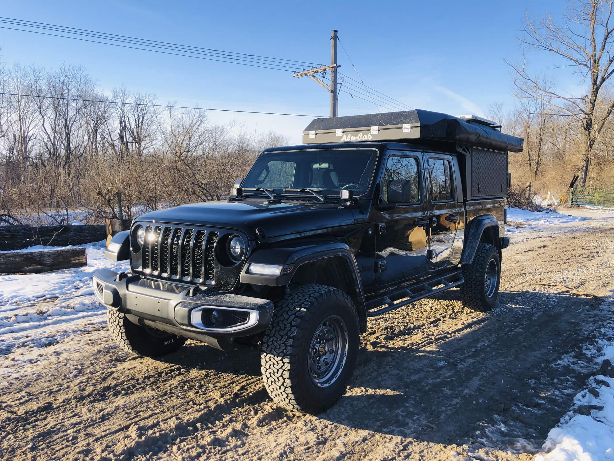 Jeep Gladiator Alu-Cab Canopy Camper IMG_3846