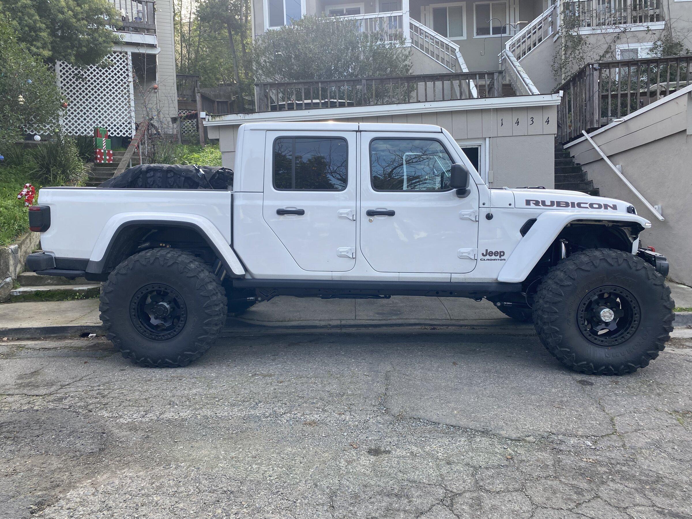 Jeep Gladiator Show me your Gladiators on 40's. 97A97C8B-086B-4935-B355-288655DD60AB