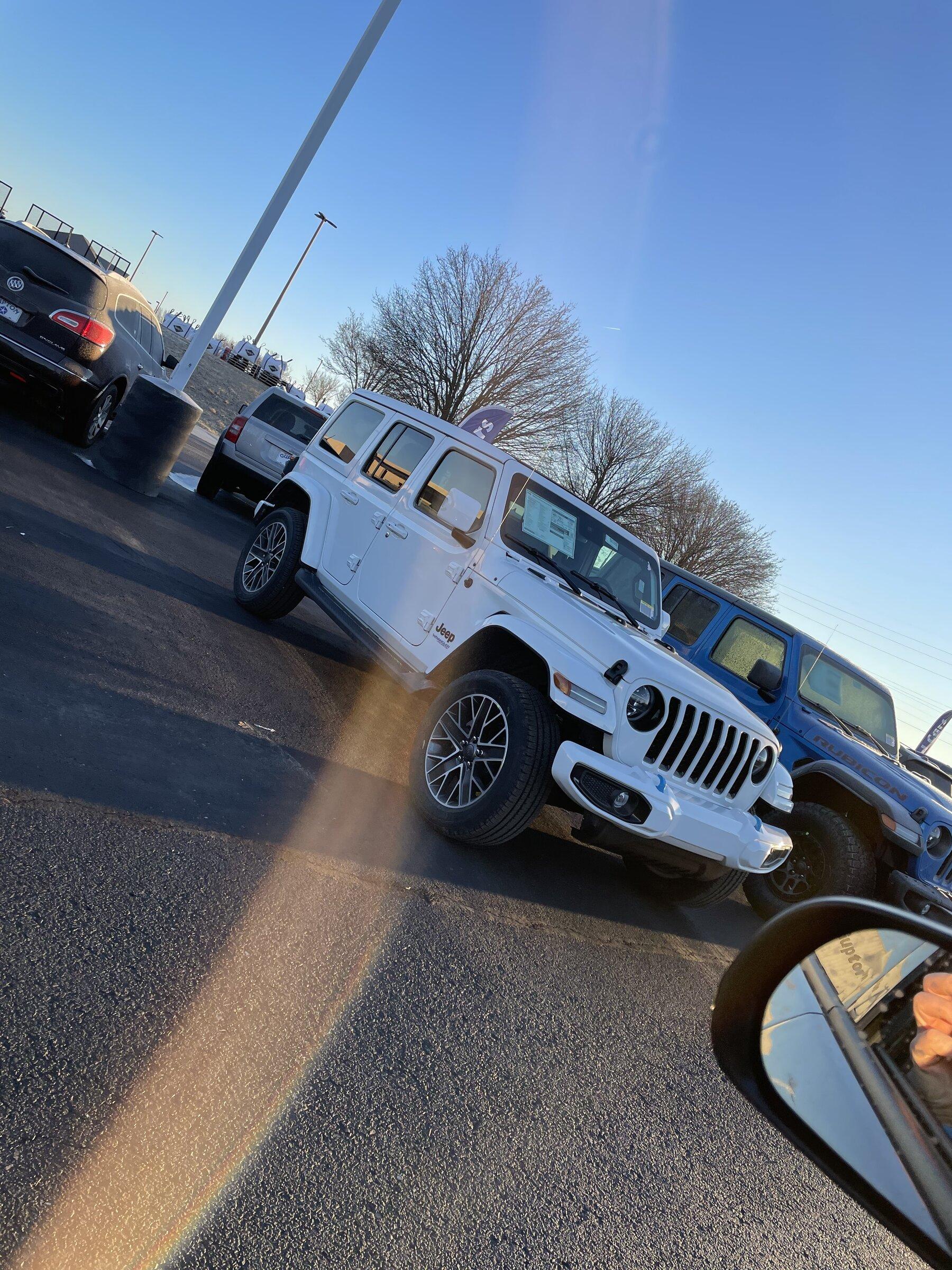 Jeep Gladiator MY22 Only - Anyone moved to D1? 1C11356C-5336-4093-8435-3AC6A978BACB