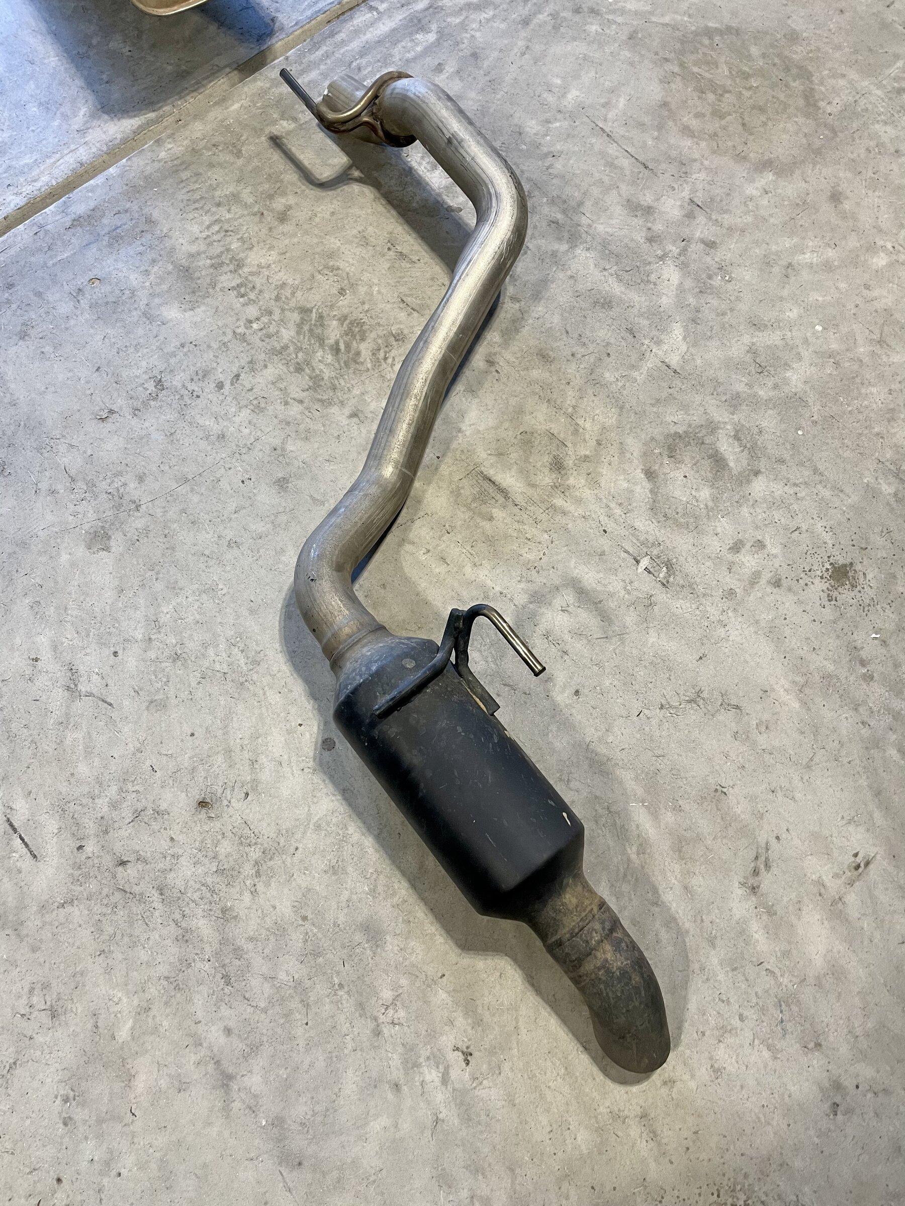 Jeep Gladiator OEM Exhaust 99C239D1-3E1F-4DF4-A3E4-AAD0CF7E0D6A
