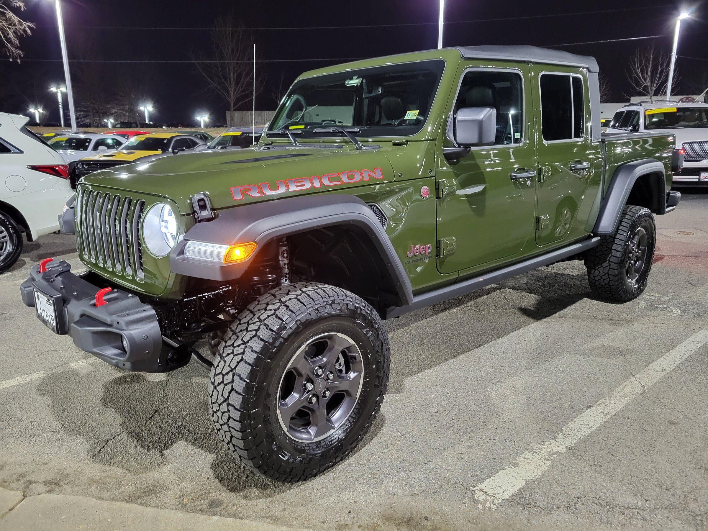 Jeep Gladiator Lets see all those Gladiators with lifts and bigger tires! 20220121_183120