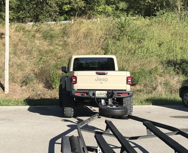 Jeep Gladiator Show me your Gladiators on 40's. E4526AAB-4FBB-4751-9545-6A43B8B01669