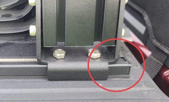 Jeep Gladiator BAK x4 Revolver rolling tonneau Install and review 83DE7286-51F3-4681-A636-9A020142CE67