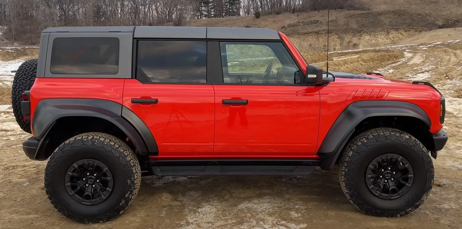 Jeep Gladiator Bronco Raptor just released! fenders1