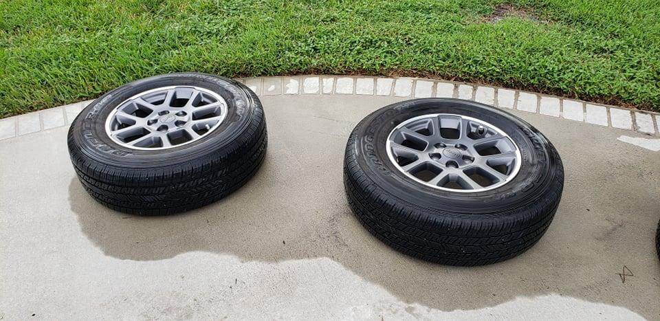 Jeep Gladiator Selling Overland Rims and Tires with OEM TPMS - $600 269706027_453825322784305_1299662085736315413_n