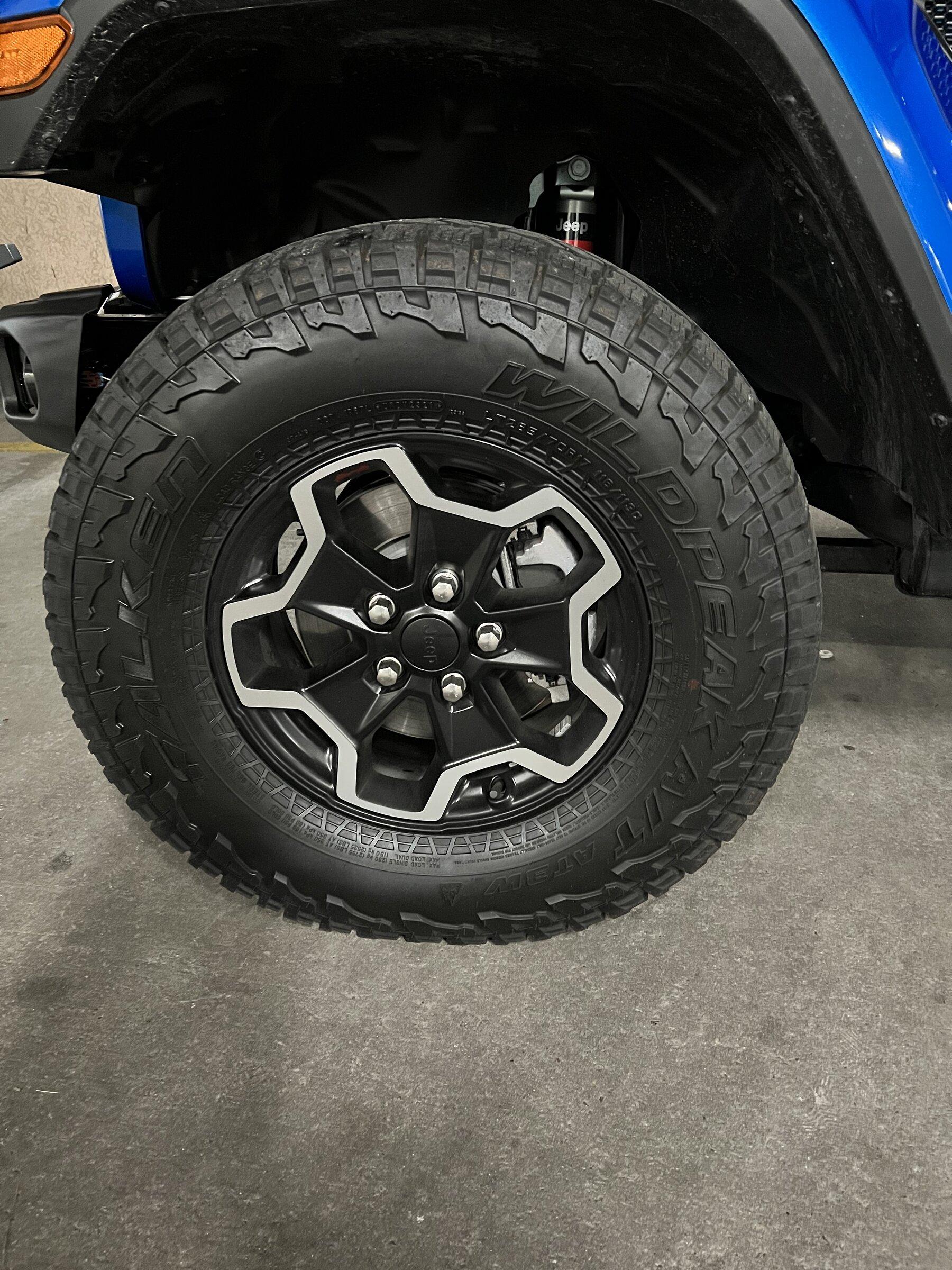 Jeep Gladiator Rubicon Upgrade Wheels + Tires + TPMS + Spare / Polished Black w/ Falken ATs 1k miles! BDF992F4-336B-46D4-9667-2F076B78634B