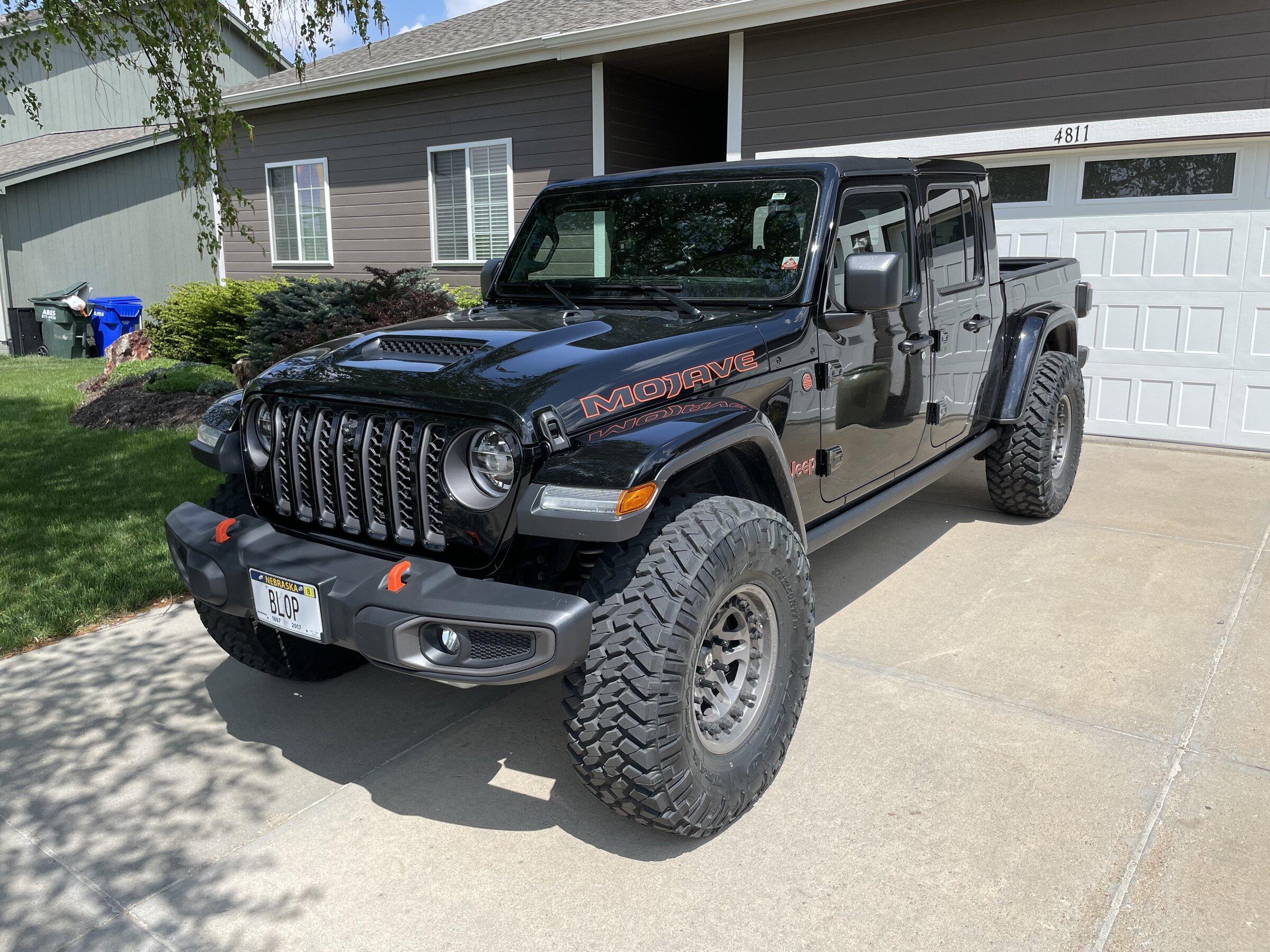 Jeep Gladiator 37" tires on my 2021 Mojave without lift kit ? IMG_0595