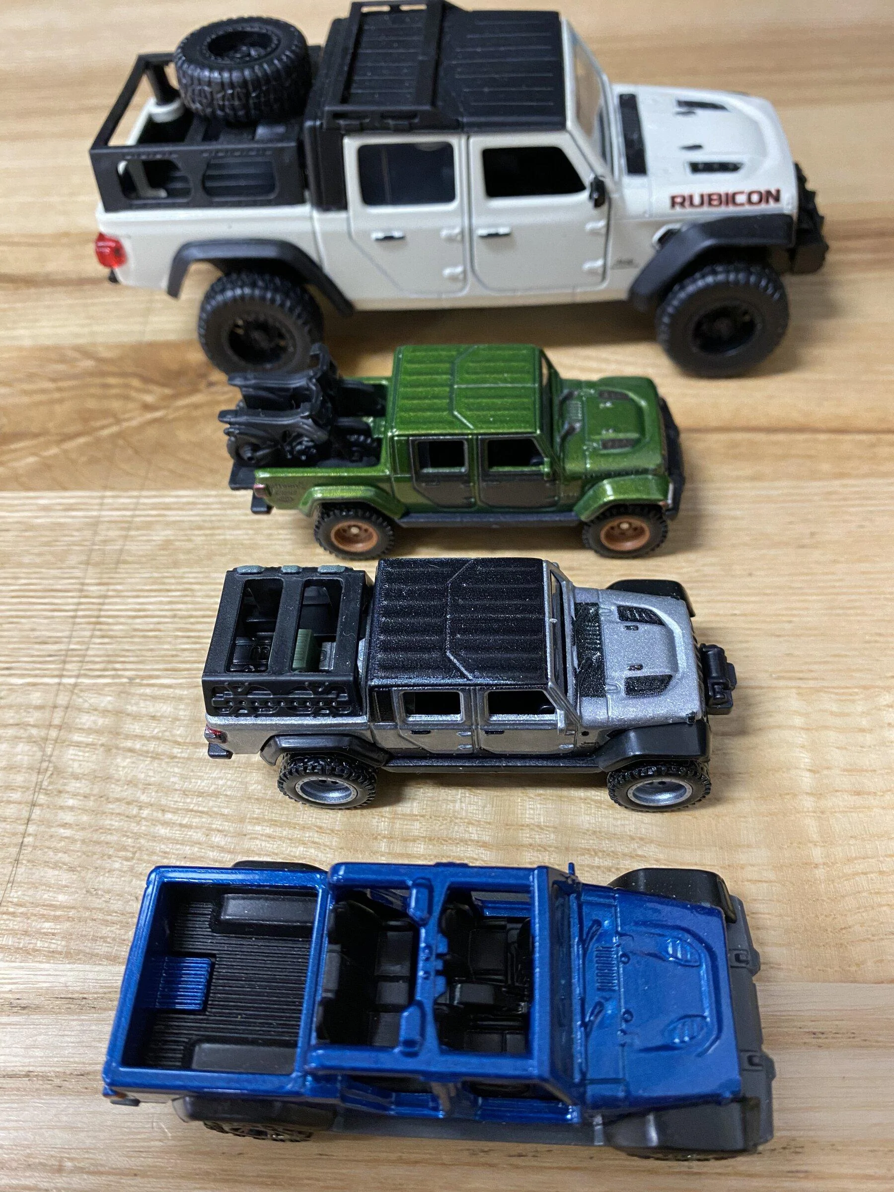Jeep Gladiator Toys? AAE3D90B-6C79-412E-AD4D-9EA620383469