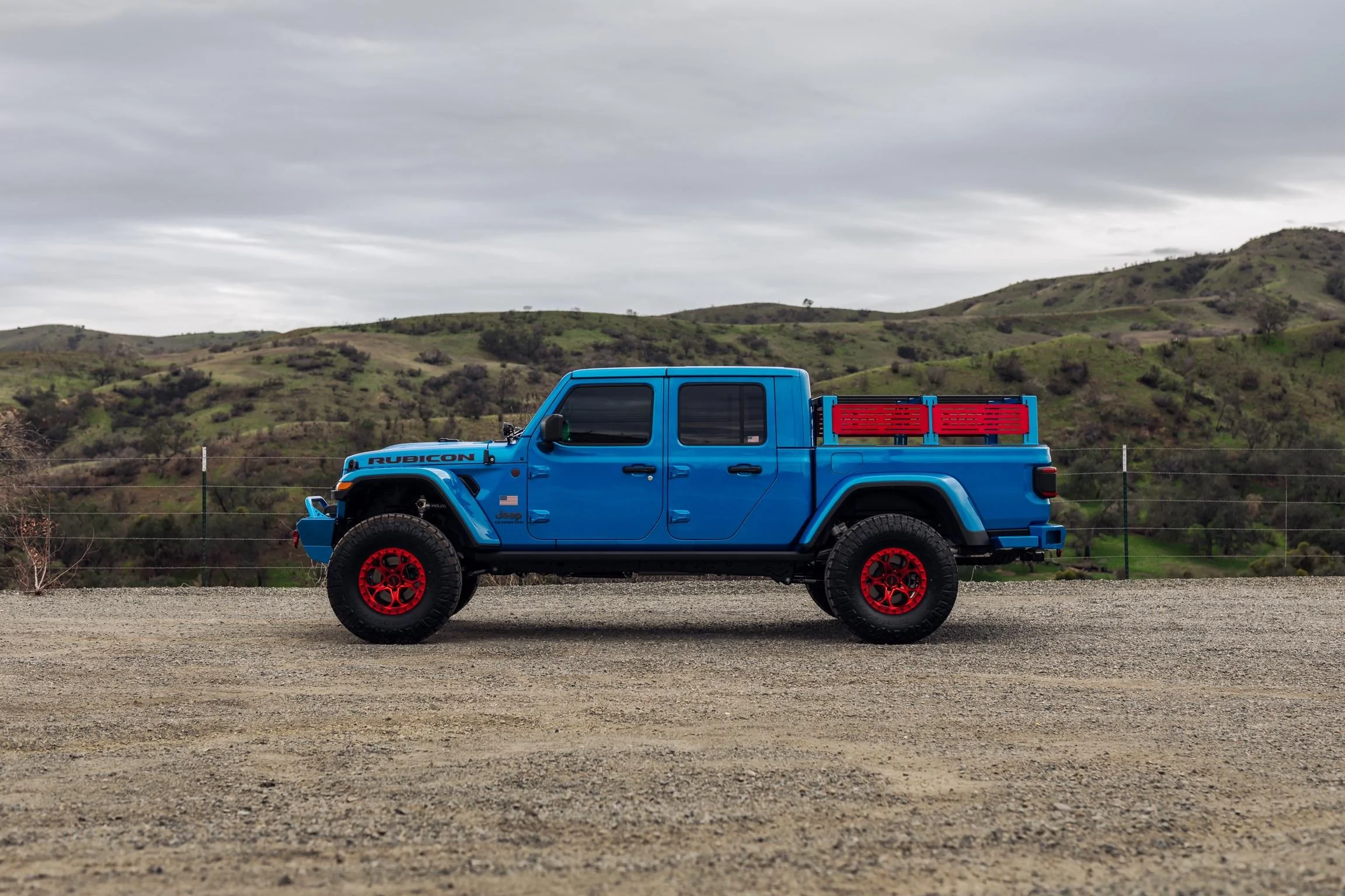 Jeep Gladiator HYDRO BLUE PEARL Gladiator JT Club 0C294496-EBBE-48CE-9A40-5B06225EBE61