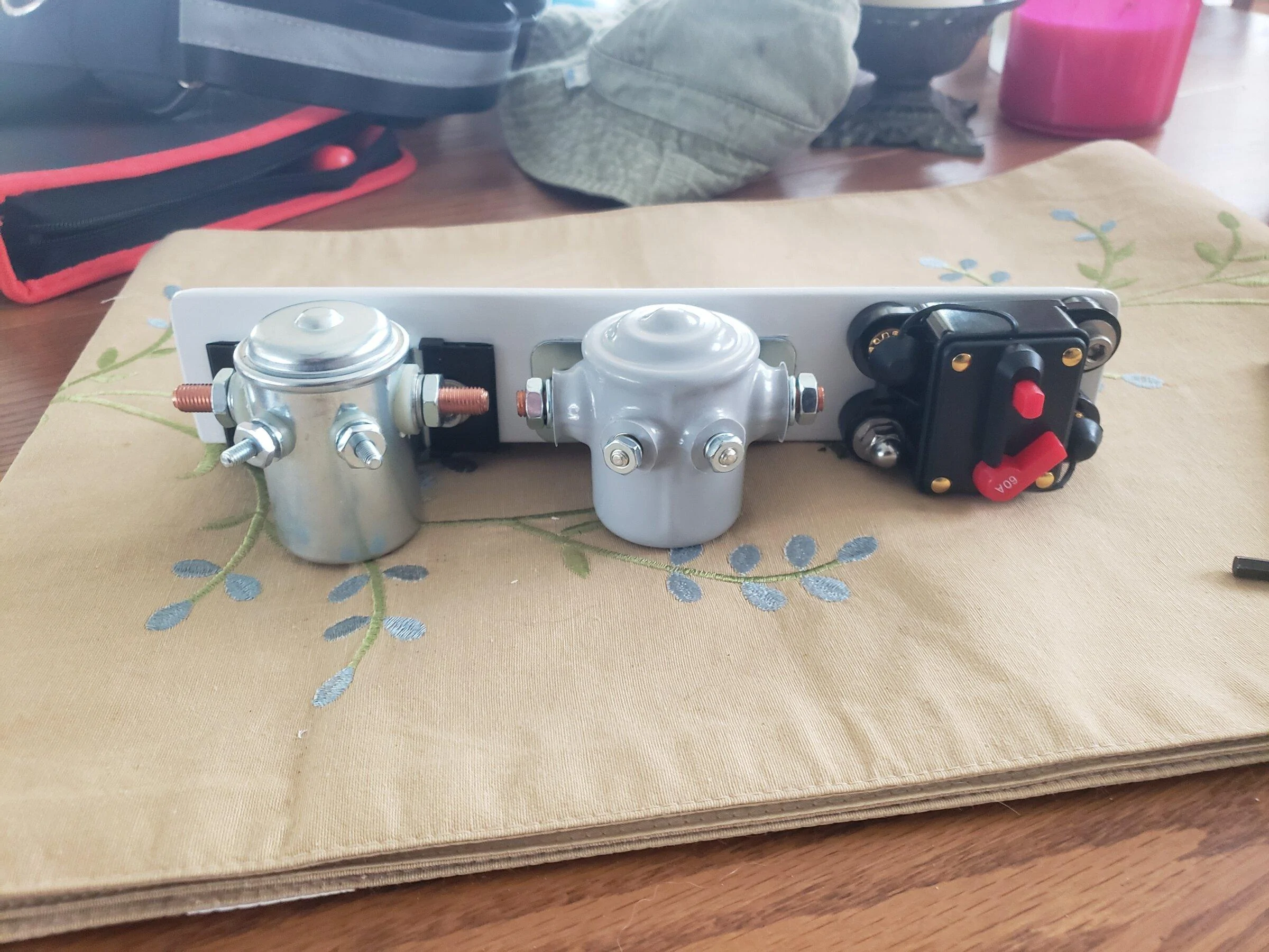 Jeep Gladiator Adding auxiliary switches (not factory) 20220125_135643
