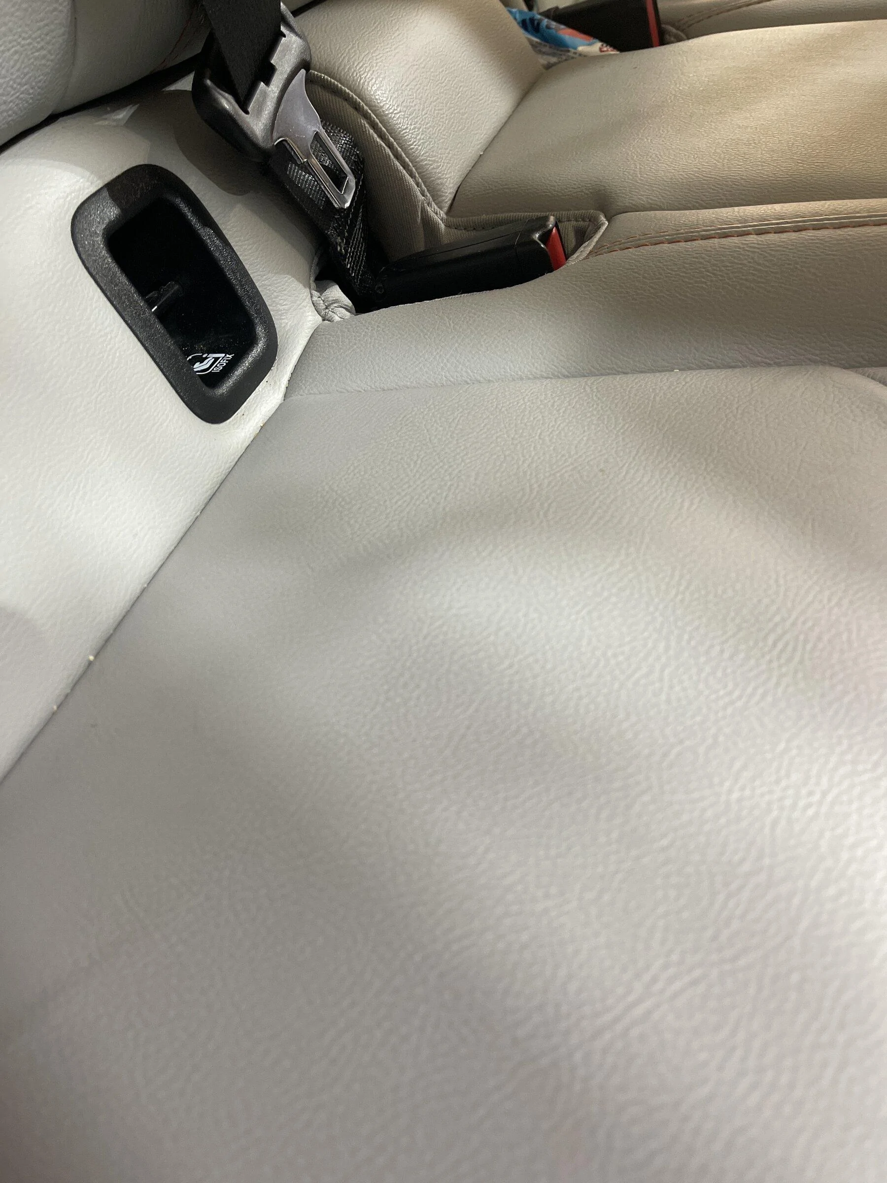 Jeep Gladiator Seat Pucker on leather seats imag