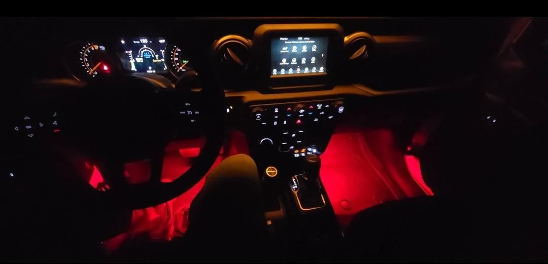 Jeep Gladiator Built my own interior amber LED light bar. Screenshot_20220127-142457_Photos