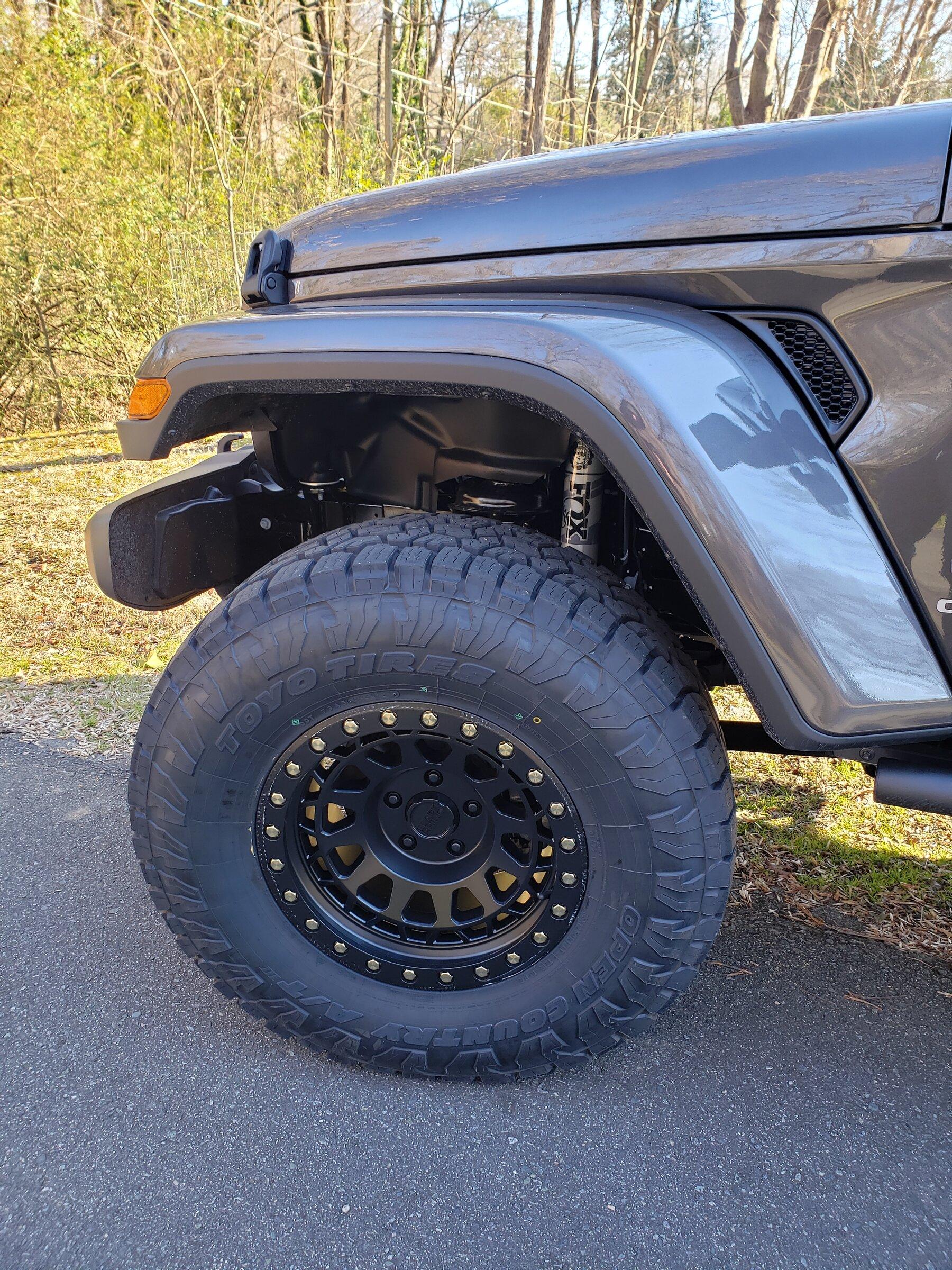 Jeep Gladiator 2022 Gladiator Overland: The build has begun 20220127_152810