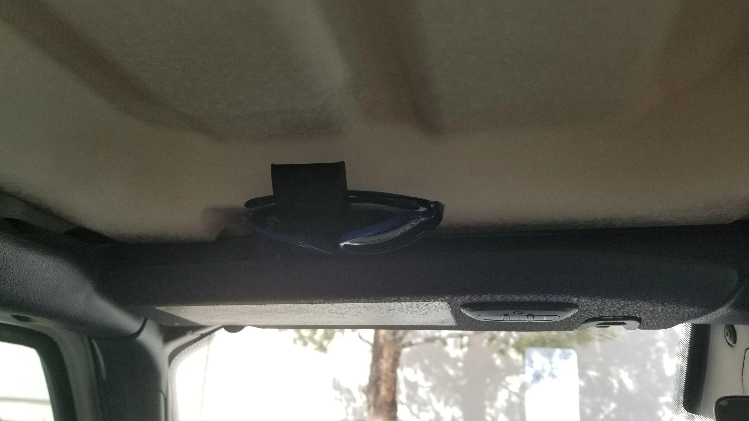Jeep Gladiator Sunglass Storage Ideas 20220126_131101