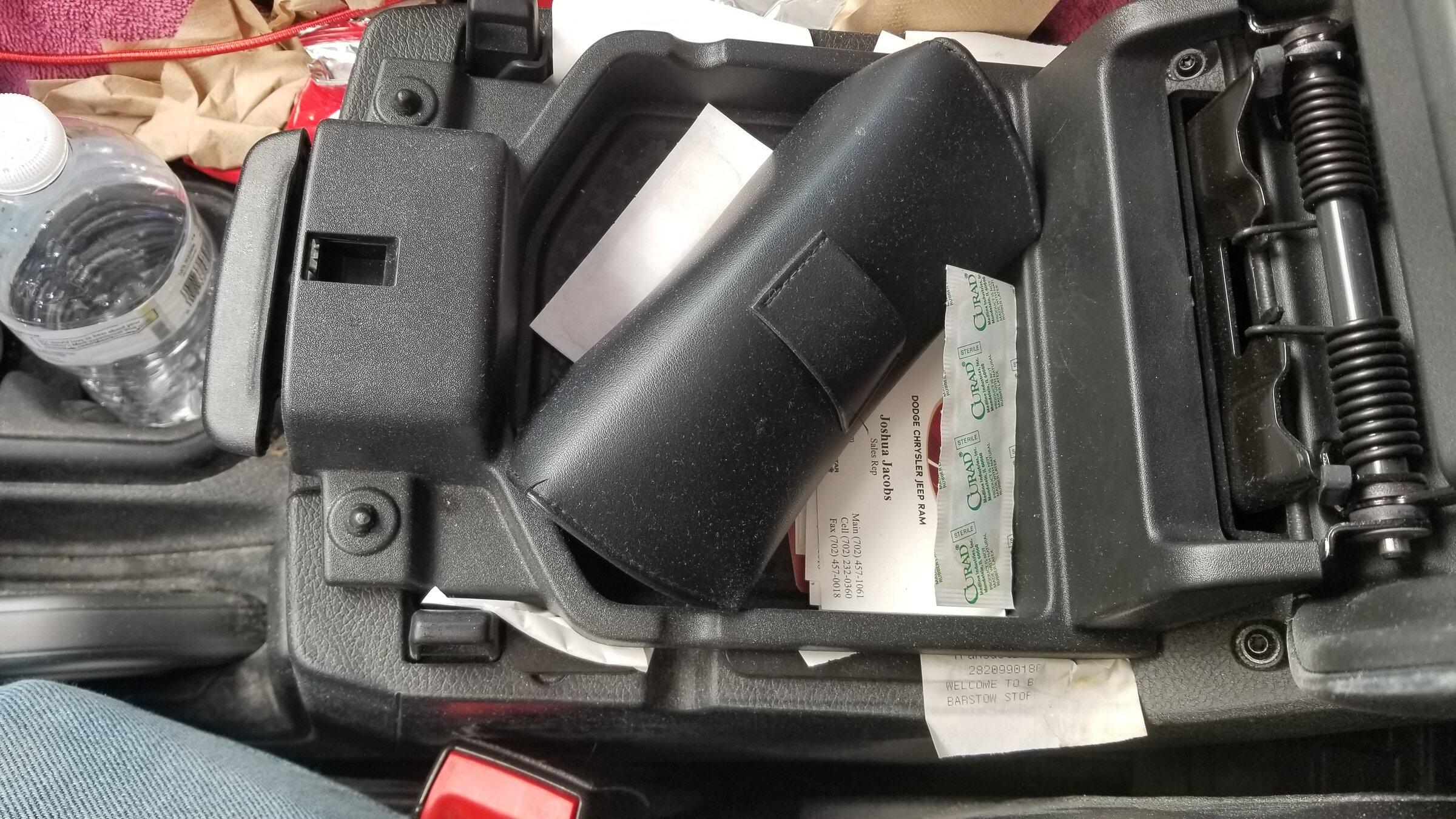 Jeep Gladiator Sunglass Storage Ideas 20220126_131325